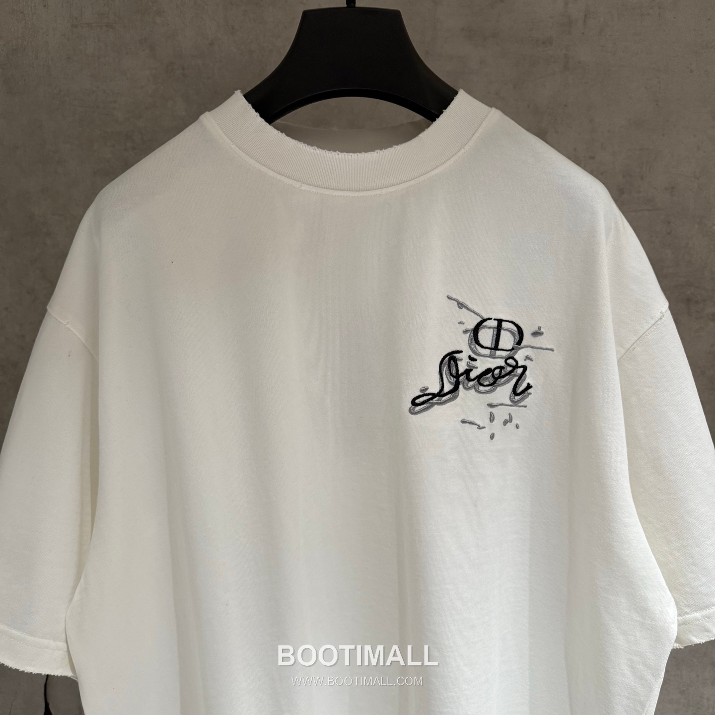 Dior Embroidered Logo Cotton Short Sleeve T-Shirt Black White 디올 엠브로이더드 로고 코튼 반소매 티셔츠 블랙 화이트 6