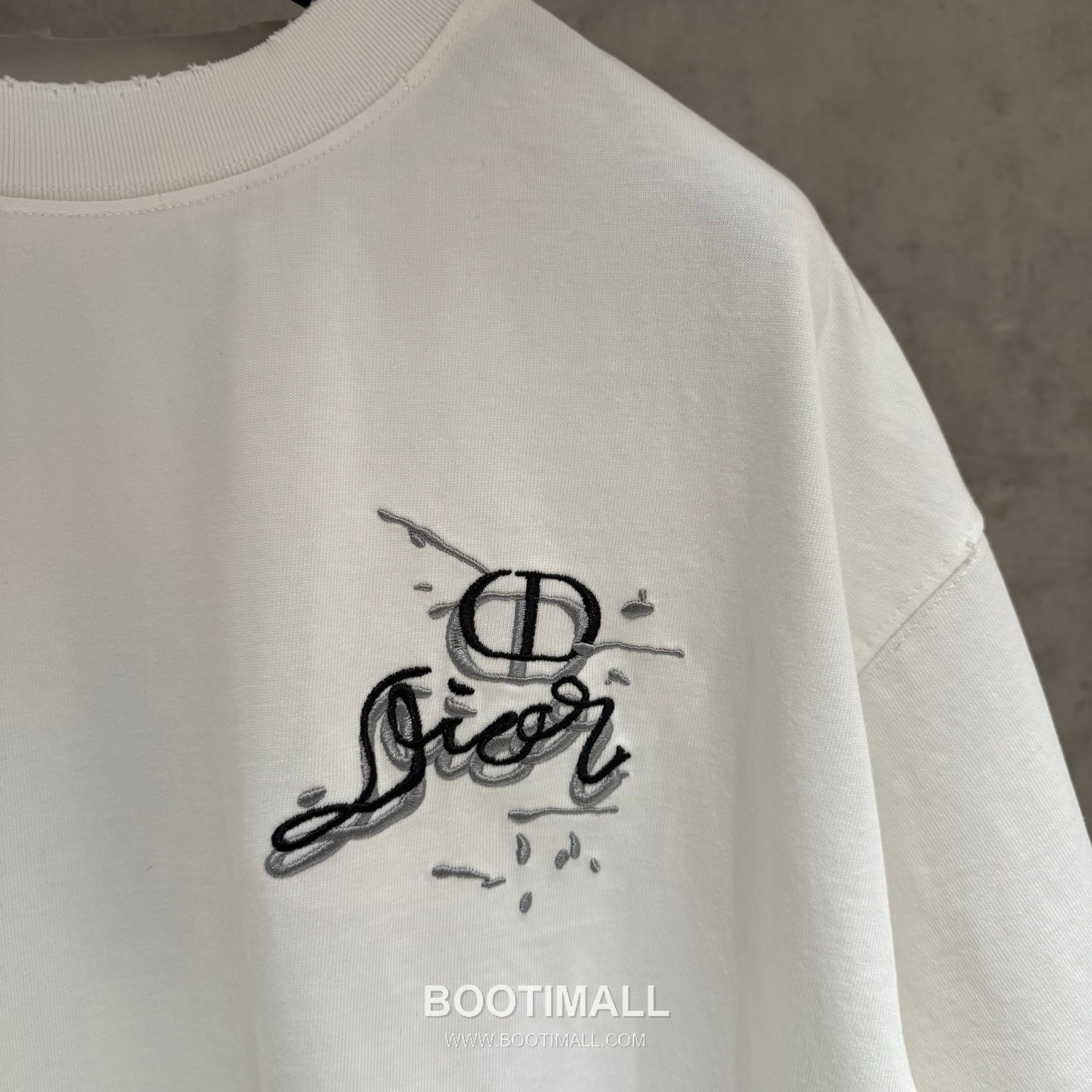 Dior Embroidered Logo Cotton Short Sleeve T-Shirt Black White 디올 엠브로이더드 로고 코튼 반소매 티셔츠 블랙 화이트 9