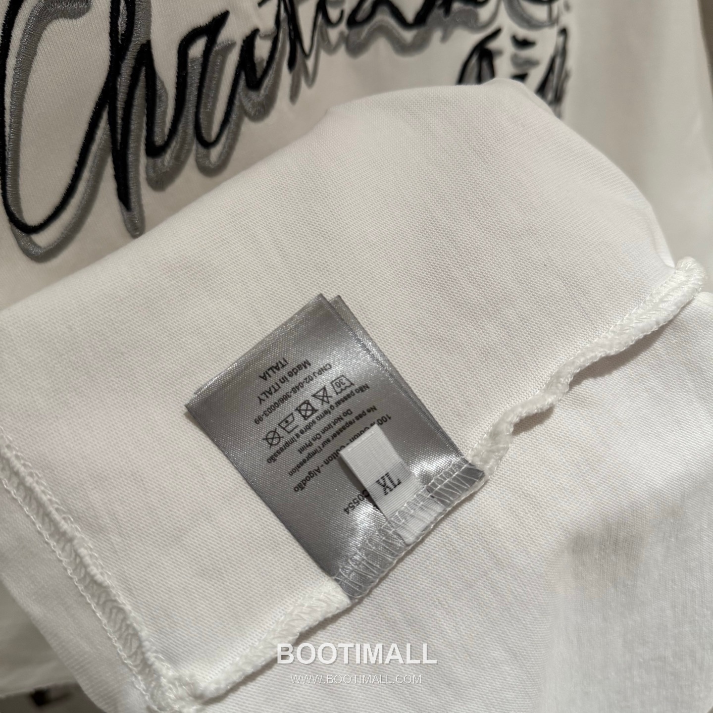 Dior Embroidered Logo Cotton Short Sleeve T-Shirt Black White 디올 엠브로이더드 로고 코튼 반소매 티셔츠 블랙 화이트 11