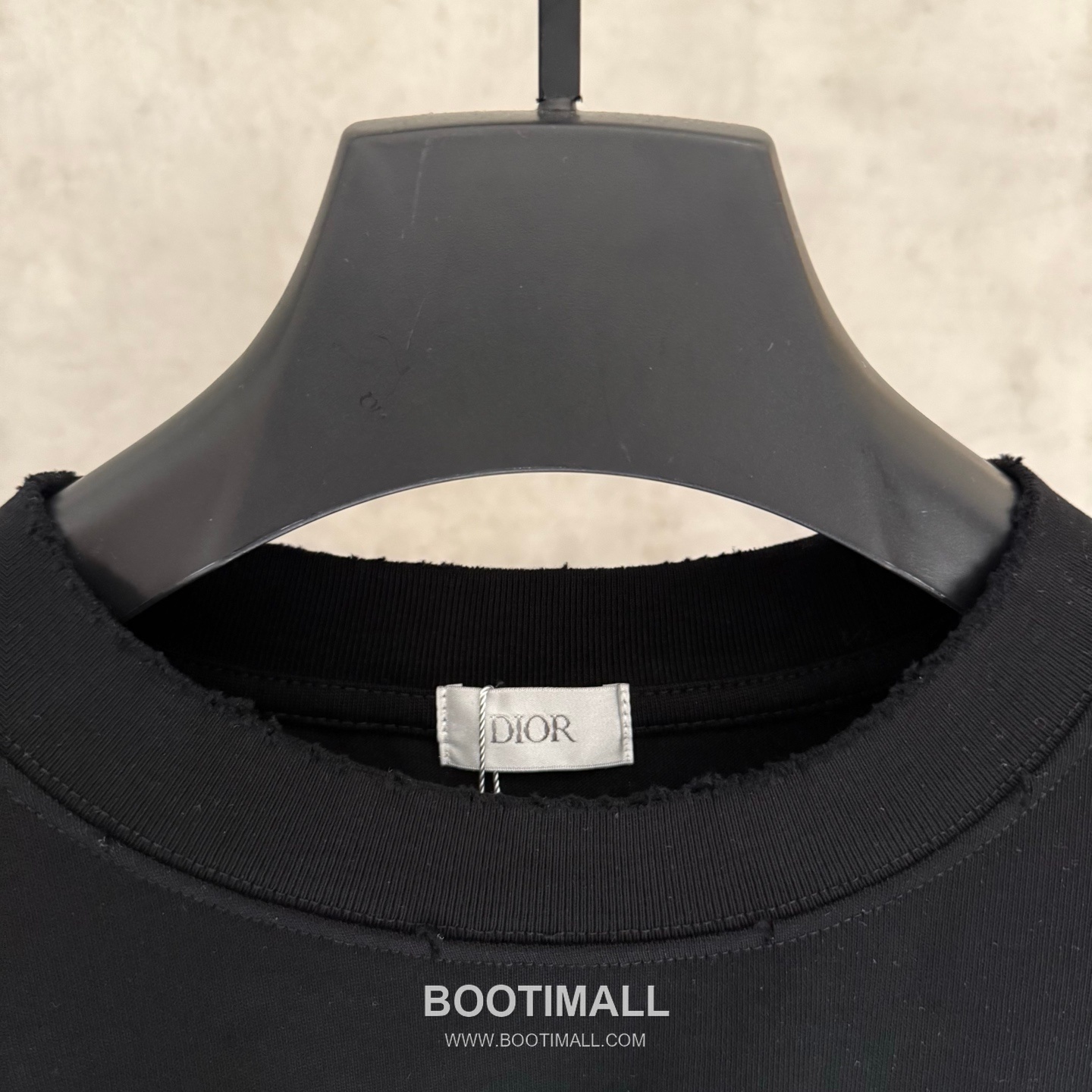 Dior Embroidered Logo Cotton Short Sleeve T-Shirt Black White 디올 엠브로이더드 로고 코튼 반소매 티셔츠 블랙 화이트 8