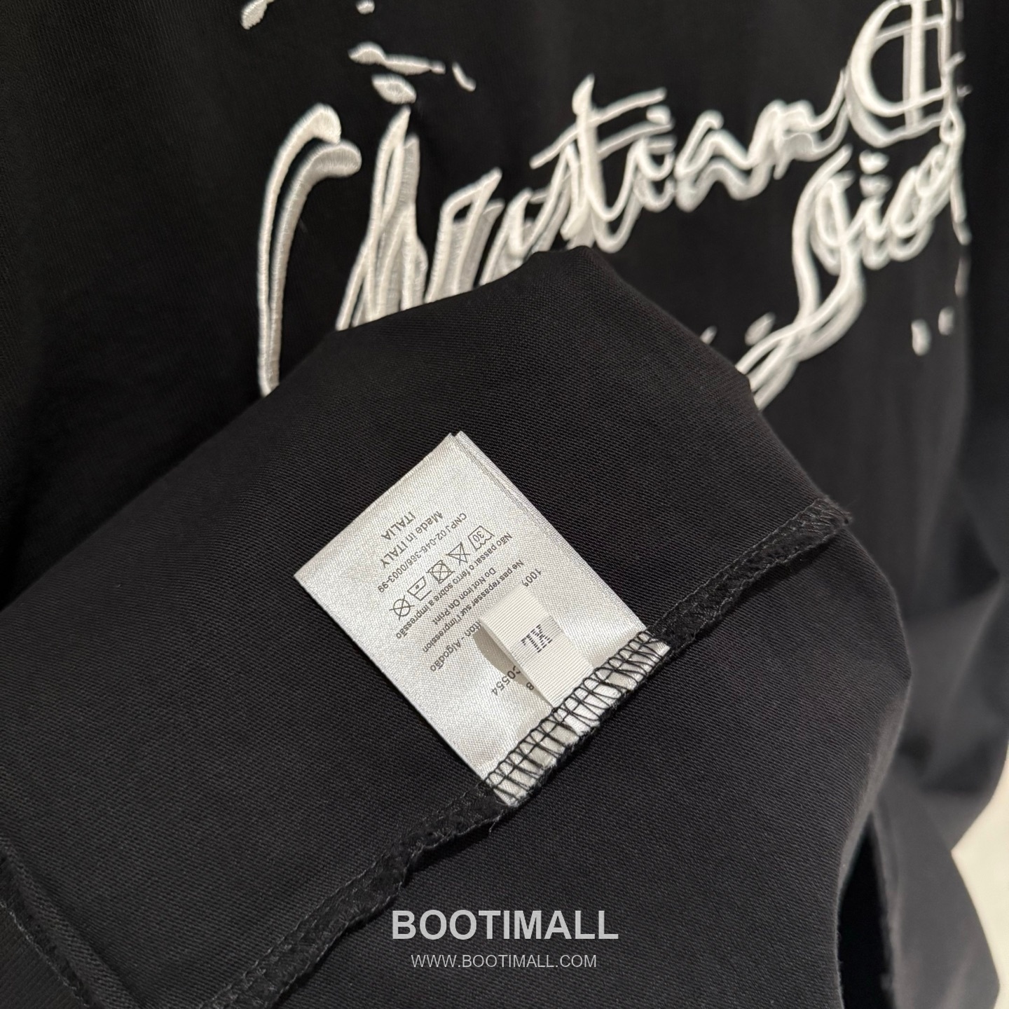 Dior Embroidered Logo Cotton Short Sleeve T-Shirt Black White 디올 엠브로이더드 로고 코튼 반소매 티셔츠 블랙 화이트 11