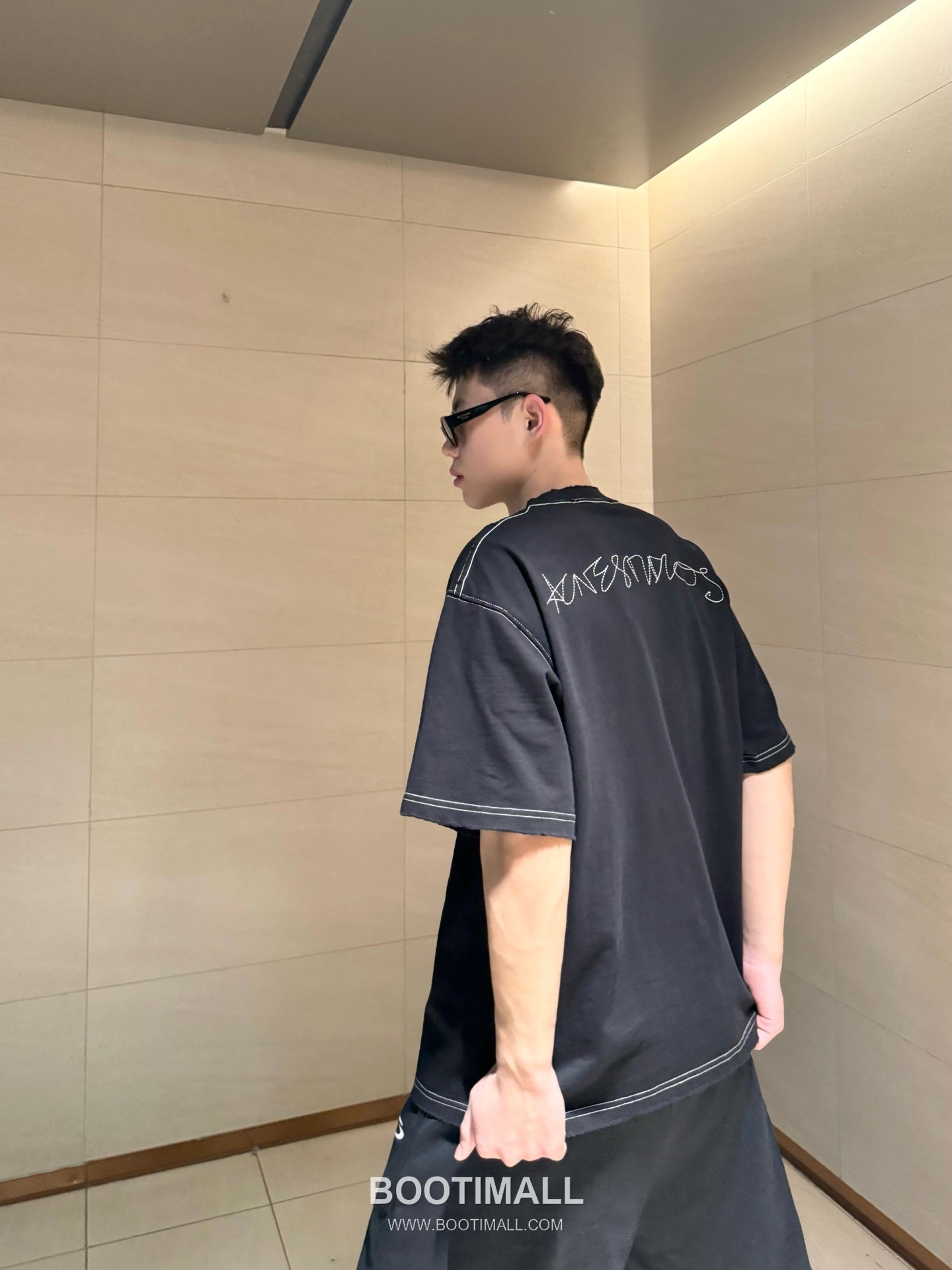 Acne Studios Embroidered Heavy Cotton T-Shirt Black White 아크네 스튜디오 엠브로이더드 헤비 코튼 티셔츠 블랙 화이트 2