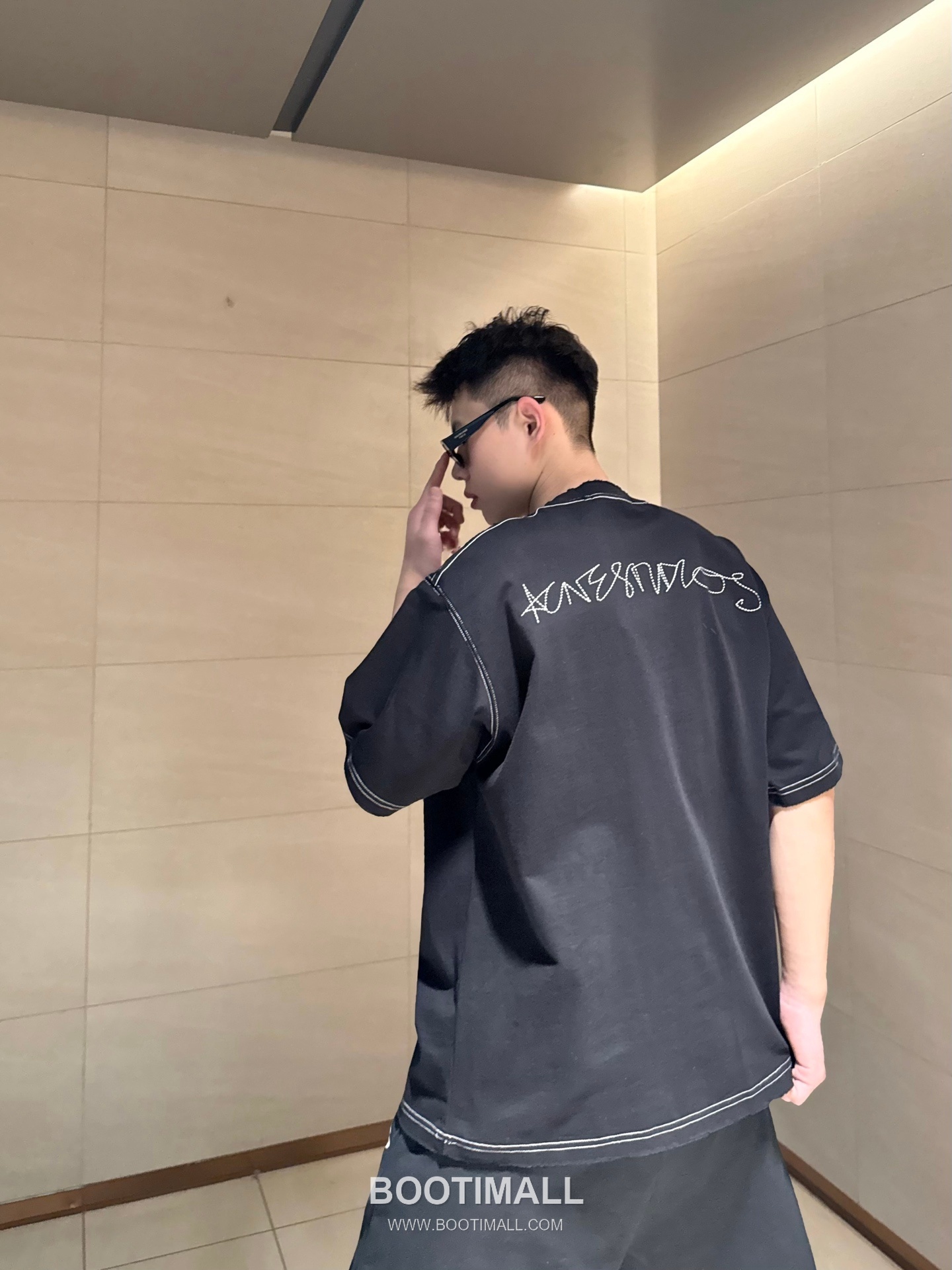 Acne Studios Embroidered Heavy Cotton T-Shirt Black White 아크네 스튜디오 엠브로이더드 헤비 코튼 티셔츠 블랙 화이트 3