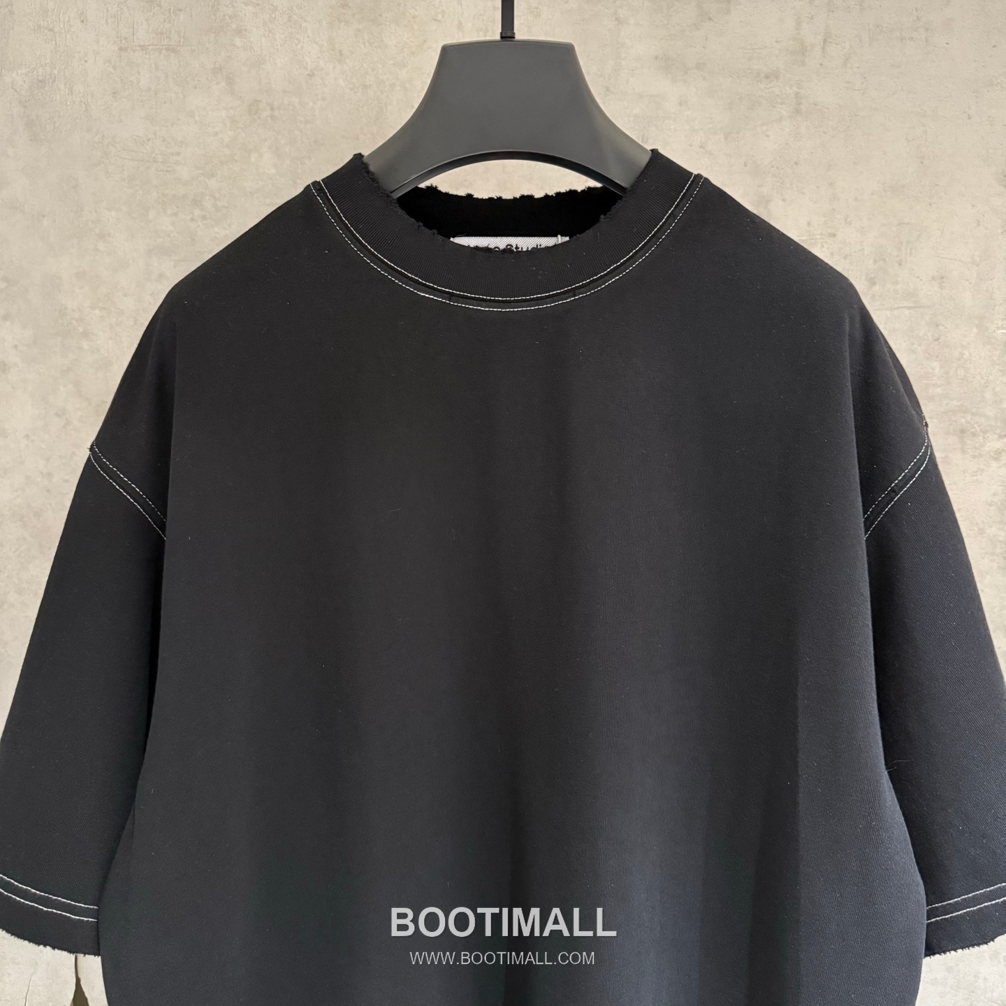 Acne Studios Embroidered Heavy Cotton T-Shirt Black White 아크네 스튜디오 엠브로이더드 헤비 코튼 티셔츠 블랙 화이트 6