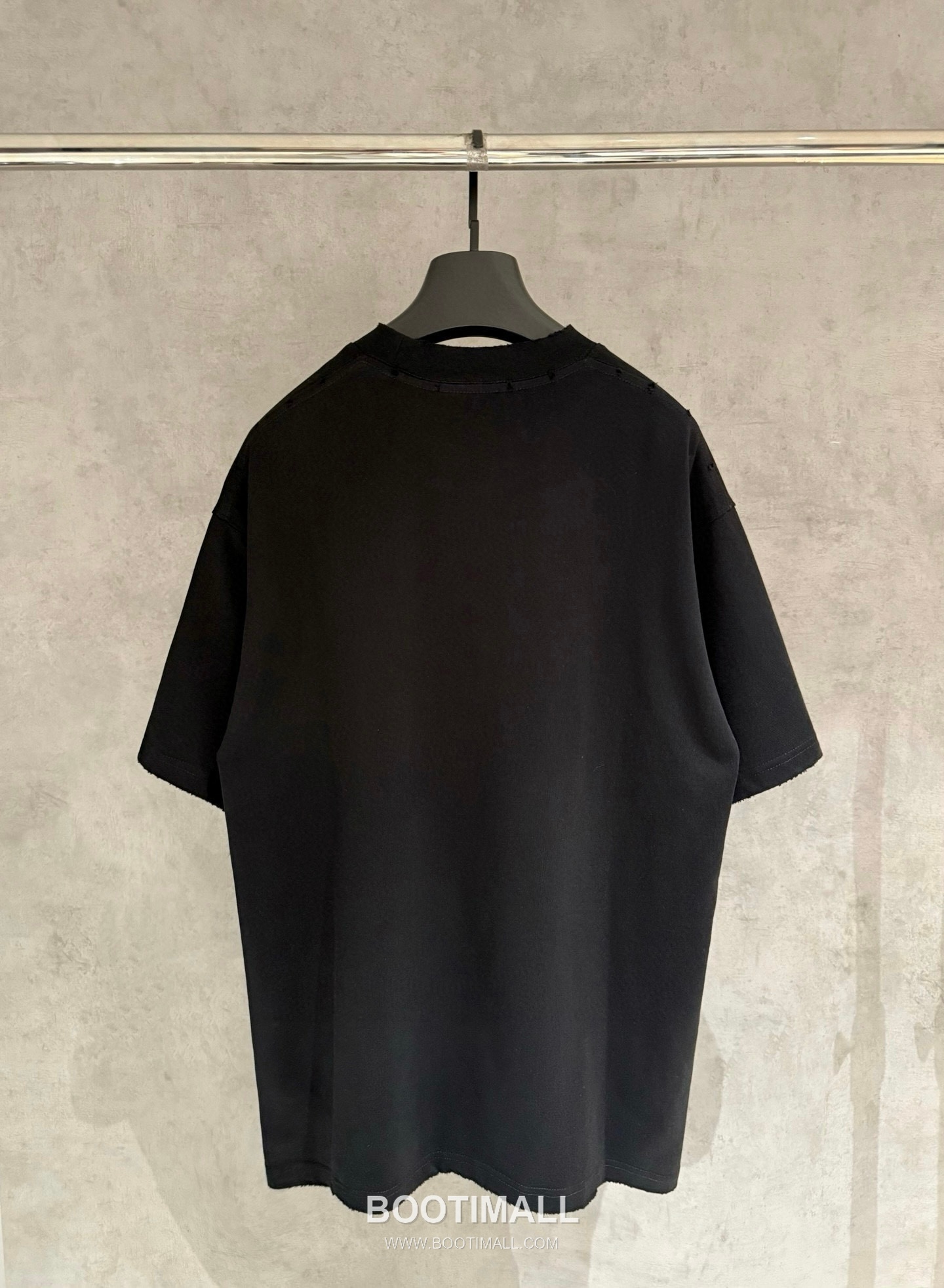 Maison Margiela MM6 Logo Embroidered Heavy Cotton T-Shirt Black 메종 마르지엘라 MM6 로고 자수 헤비 코튼 티셔츠 블랙 5