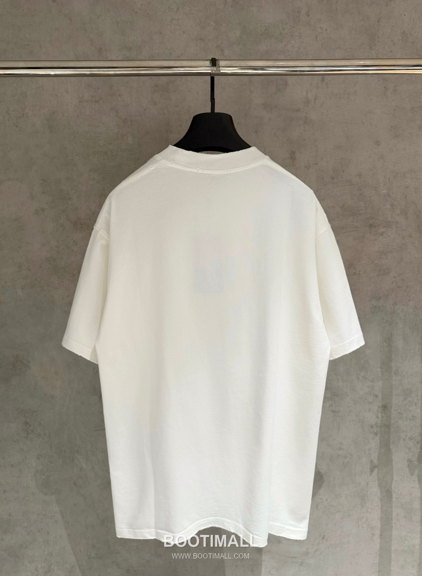 Maison Margiela MM6 Logo Embroidered Heavy Cotton T-Shirt Black 메종 마르지엘라 MM6 로고 자수 헤비 코튼 티셔츠 블랙 2
