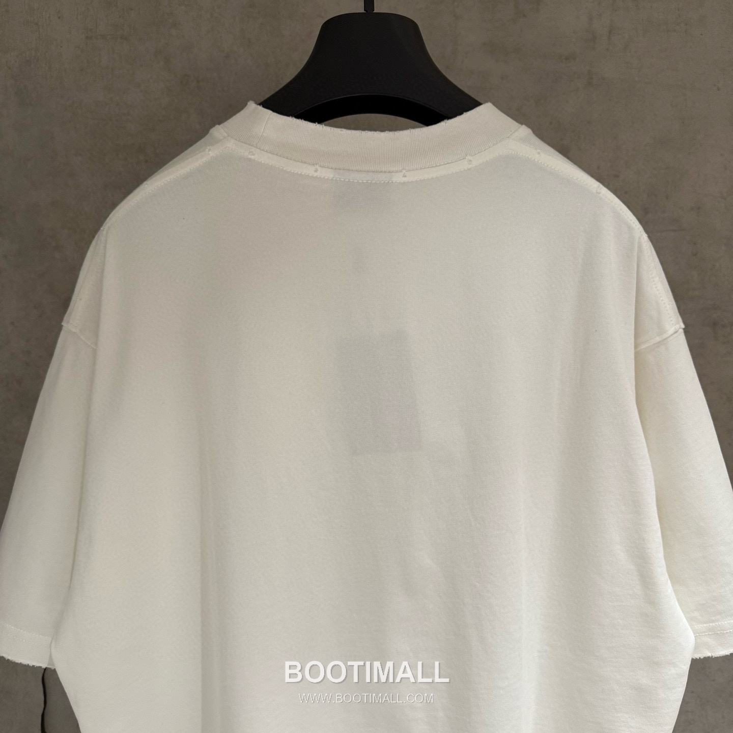 Maison Margiela MM6 Logo Embroidered Heavy Cotton T-Shirt Black 메종 마르지엘라 MM6 로고 자수 헤비 코튼 티셔츠 블랙 4