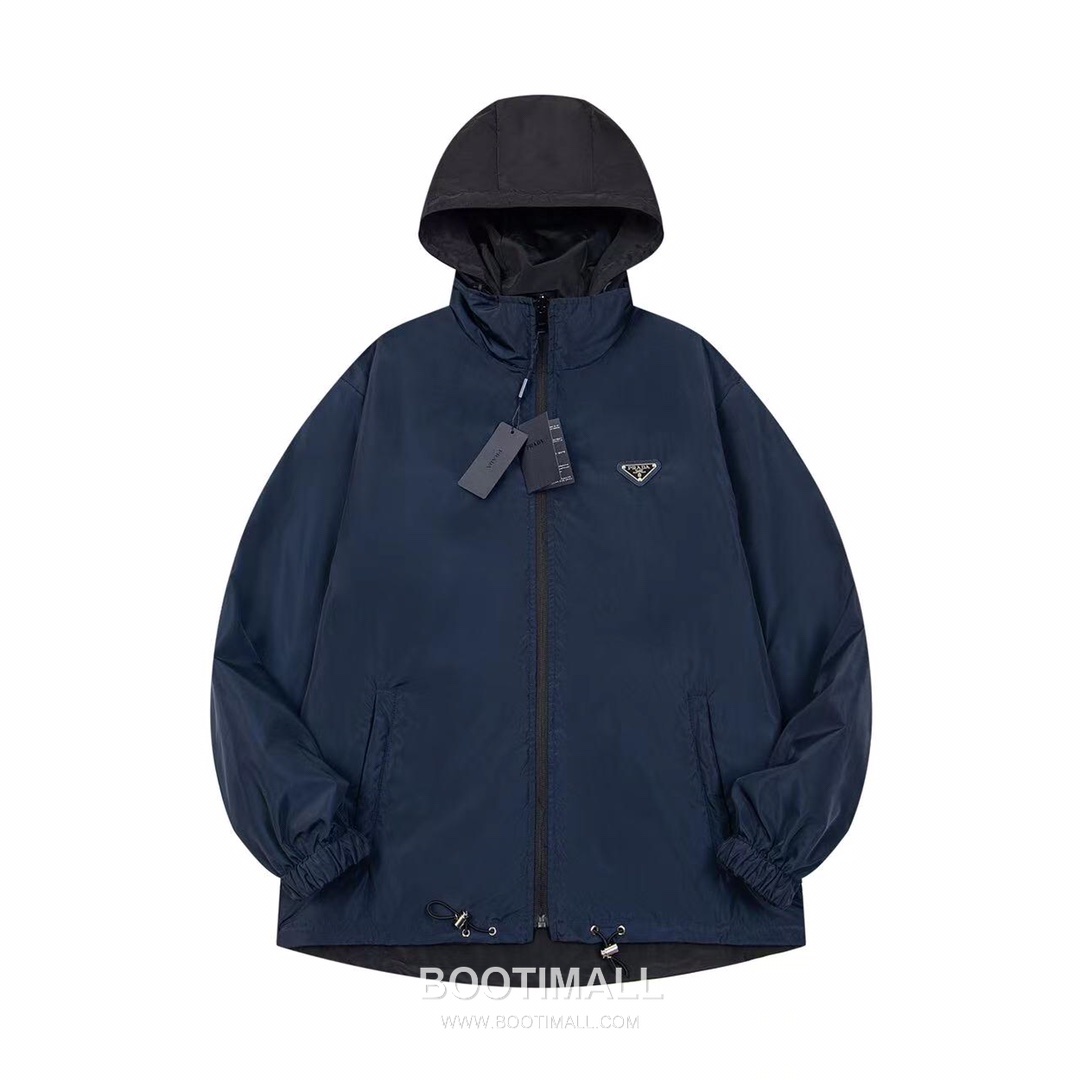 Prada Triangle Logo Nylon Reversible Hooded Jacket 프라다 트라이앵글 로고 나일론 리버서블 후드 자켓 1