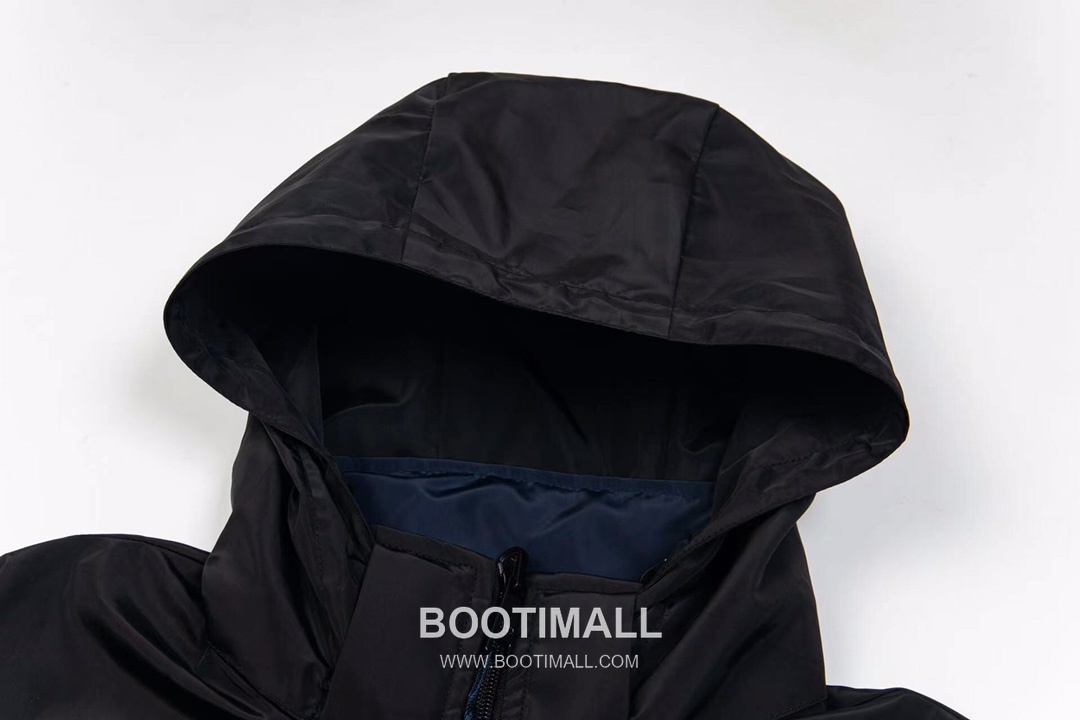 Prada Triangle Logo Nylon Reversible Hooded Jacket 프라다 트라이앵글 로고 나일론 리버서블 후드 자켓 5