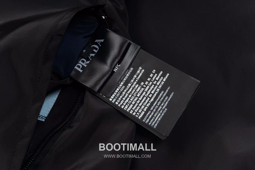 Prada Triangle Logo Nylon Reversible Hooded Jacket 프라다 트라이앵글 로고 나일론 리버서블 후드 자켓 8