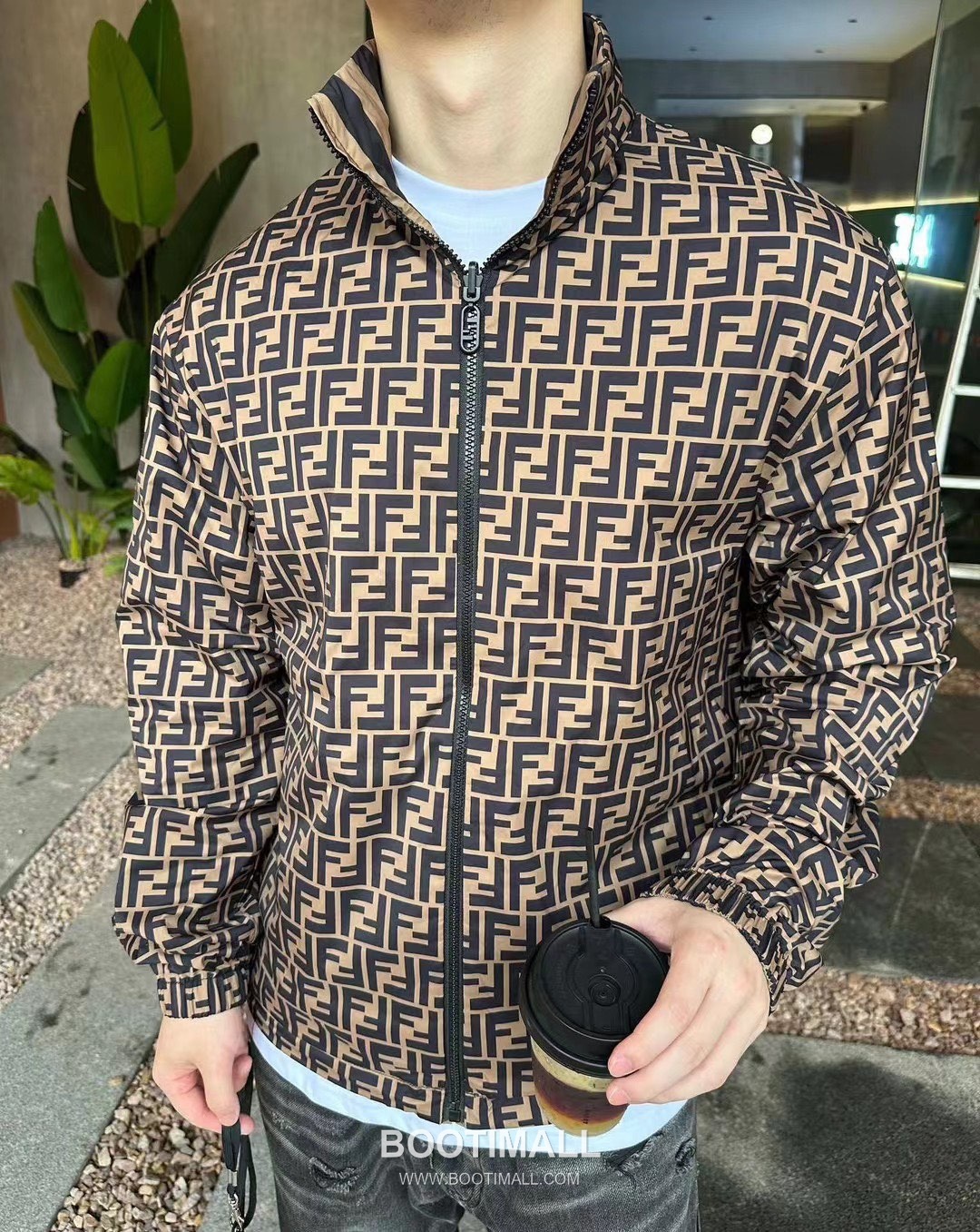 Fendi FF Pattern Reversible Recycled Nylon Jacket 펜디 FF 패턴 리버서블 재생 나일론 자켓 1