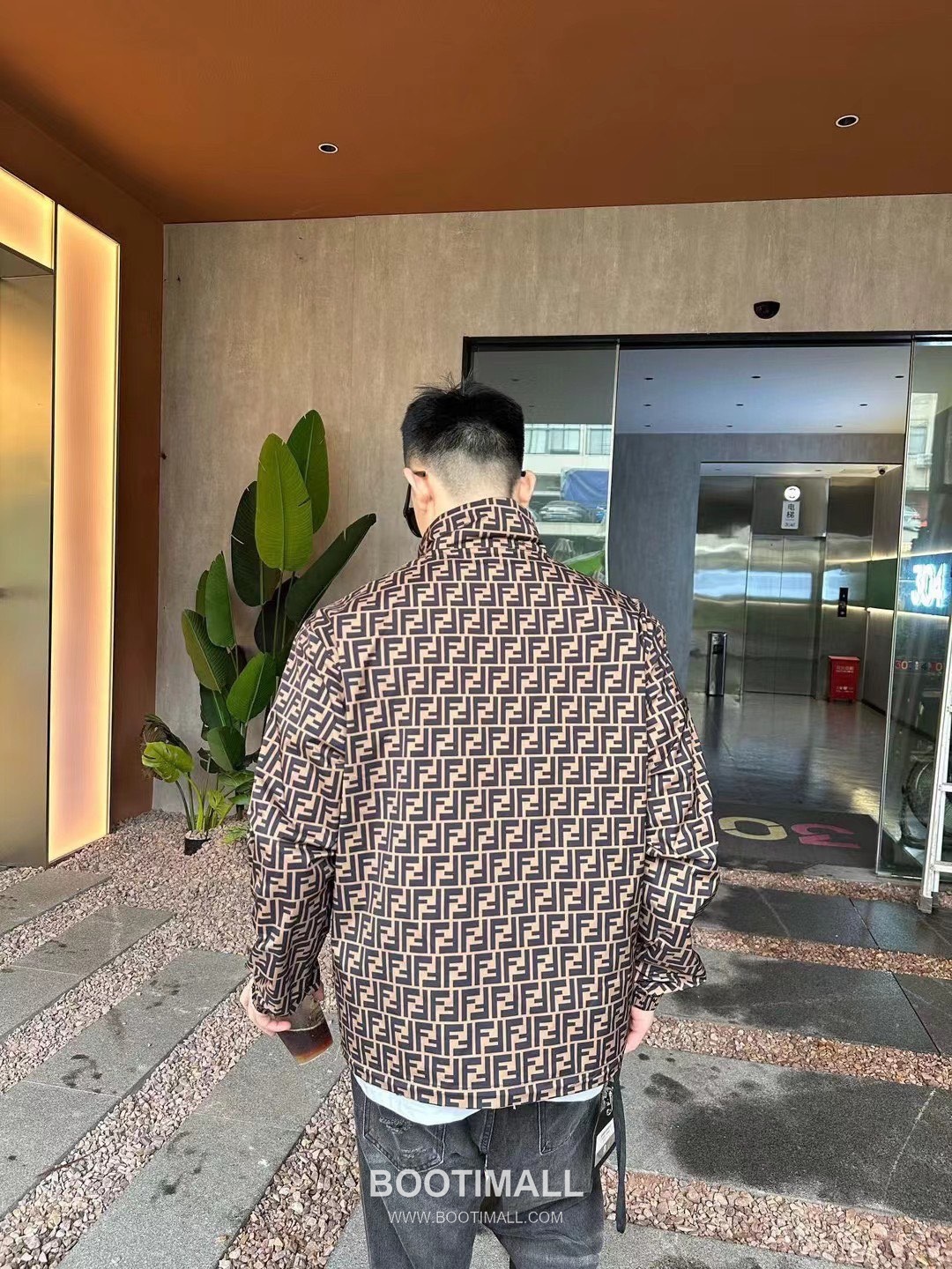 Fendi FF Pattern Reversible Recycled Nylon Jacket 펜디 FF 패턴 리버서블 재생 나일론 자켓 2