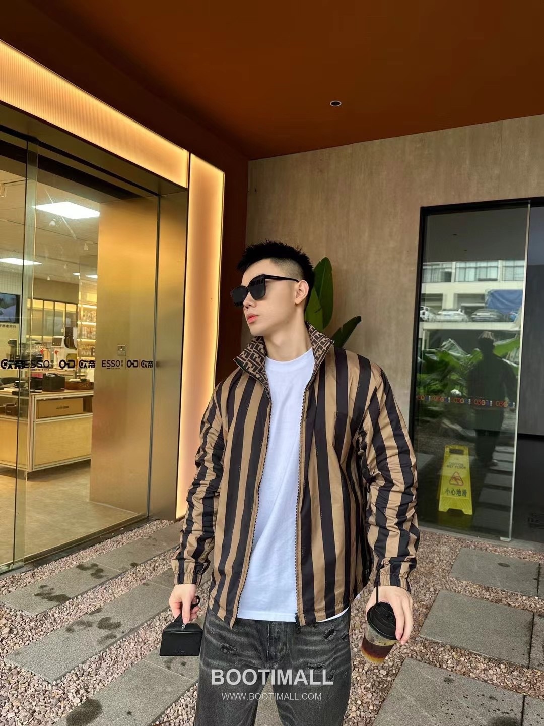 Fendi FF Pattern Reversible Recycled Nylon Jacket 펜디 FF 패턴 리버서블 재생 나일론 자켓 3