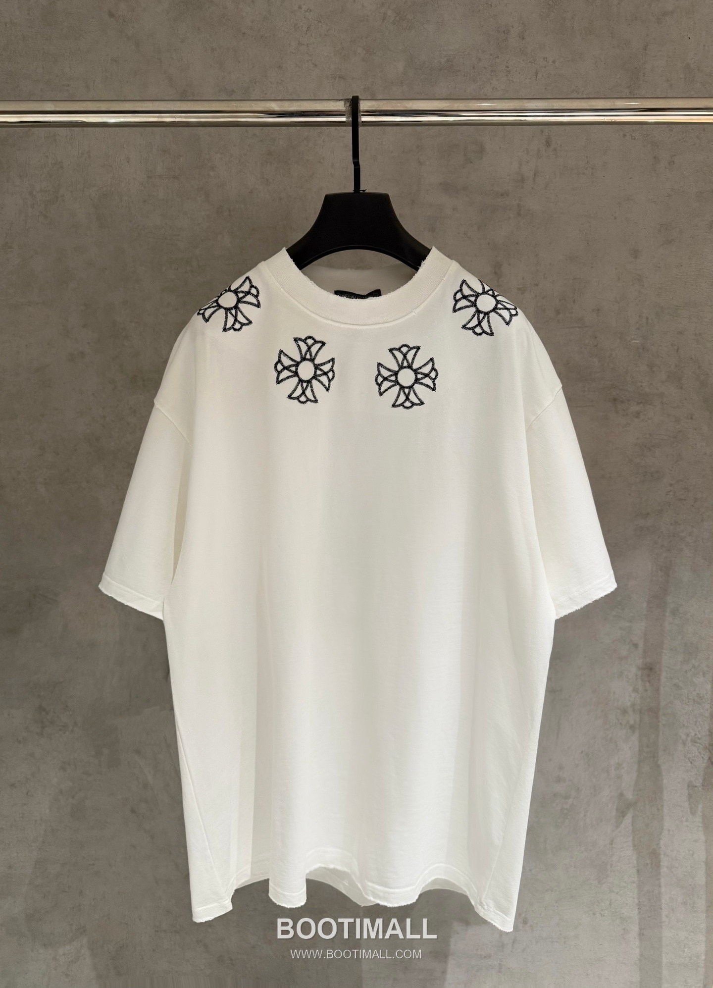Chrome Hearts Embroidered Heavy Cotton T-Shirt Black White 크롬하츠 자수 헤비 코튼 티셔츠 블랙 화이트 4