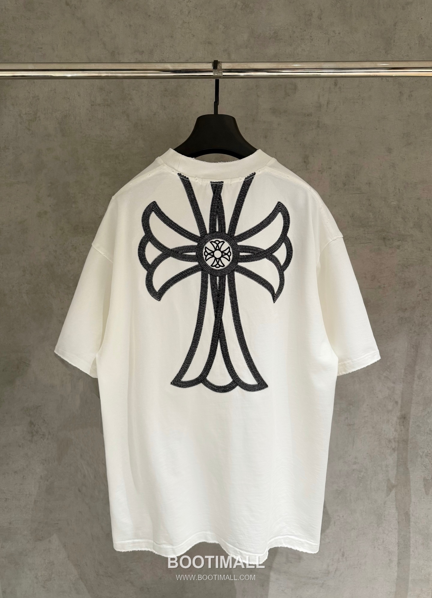Chrome Hearts Embroidered Heavy Cotton T-Shirt Black White 크롬하츠 자수 헤비 코튼 티셔츠 블랙 화이트 5