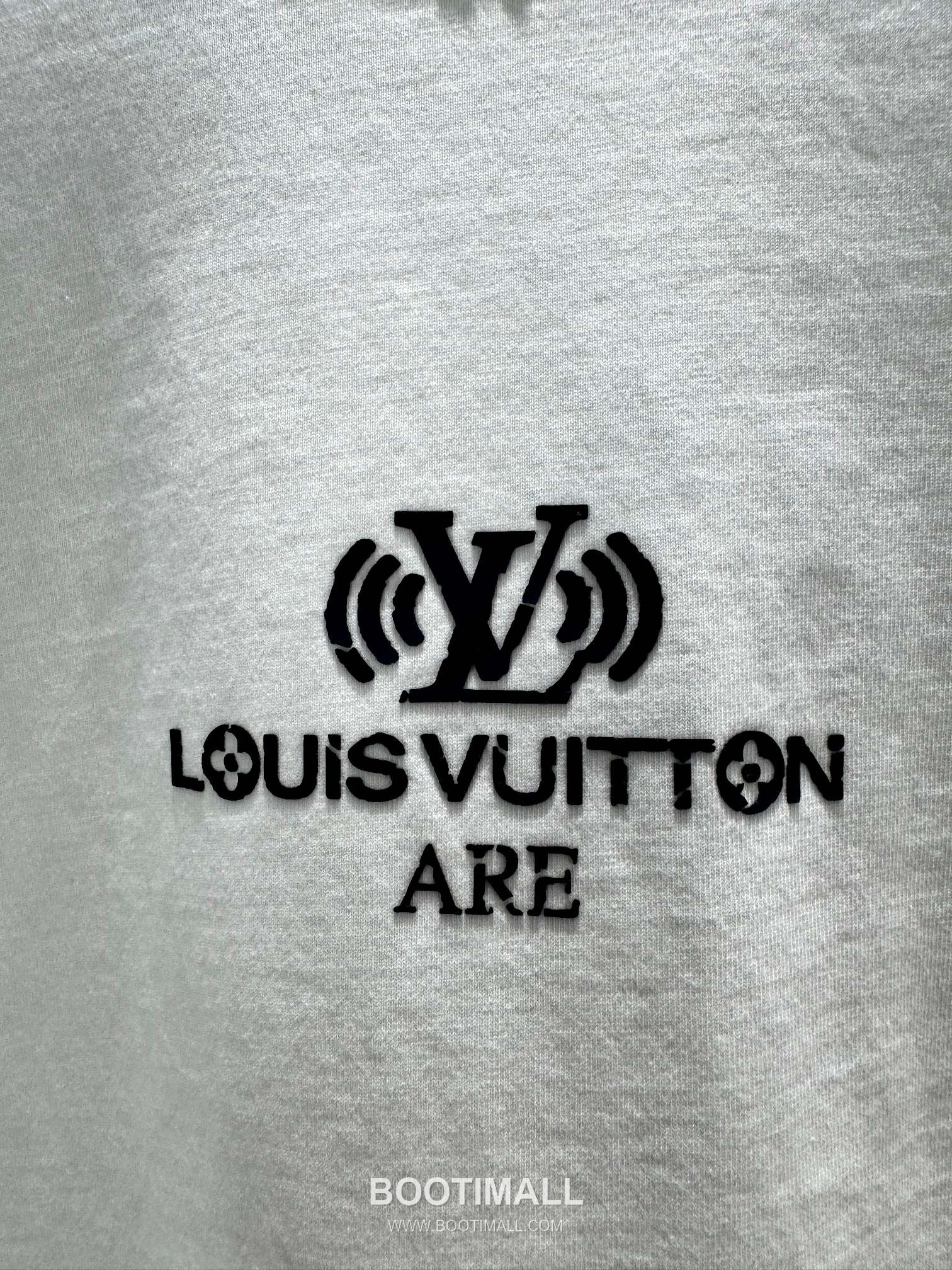 Louis Vuitton 2026 SS Logo 3D Cotton Short Sleeve T-Shirt 루이비통 2026 SS 로고 3D 코튼 반팔 티셔츠 8