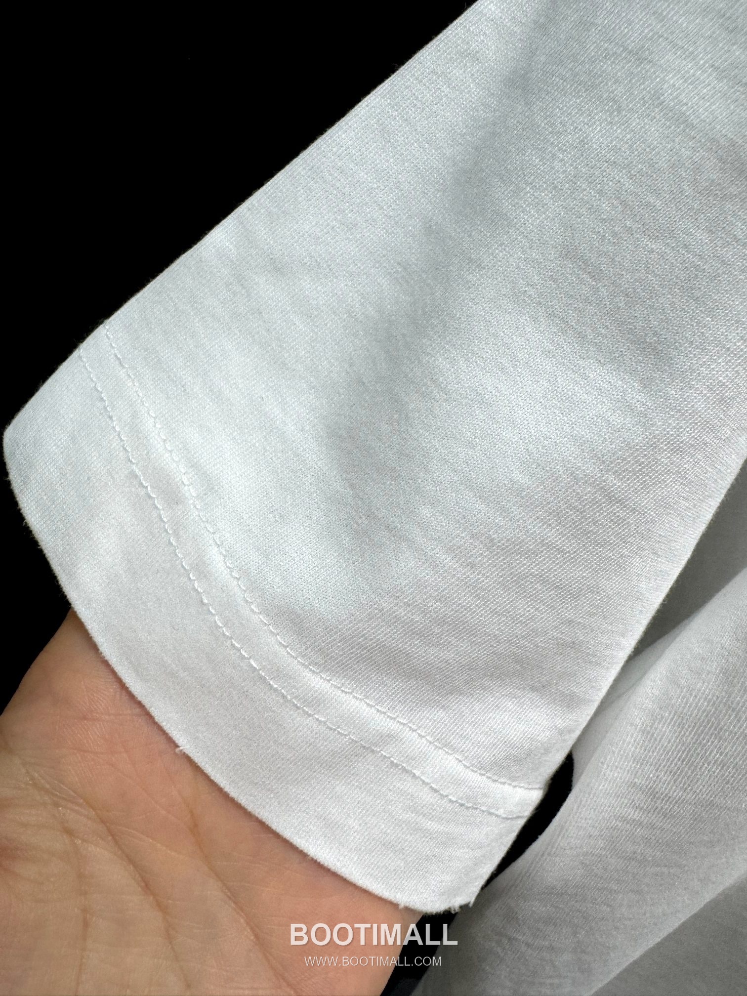 Louis Vuitton 2026 SS Logo 3D Cotton Short Sleeve T-Shirt 루이비통 2026 SS 로고 3D 코튼 반팔 티셔츠 9