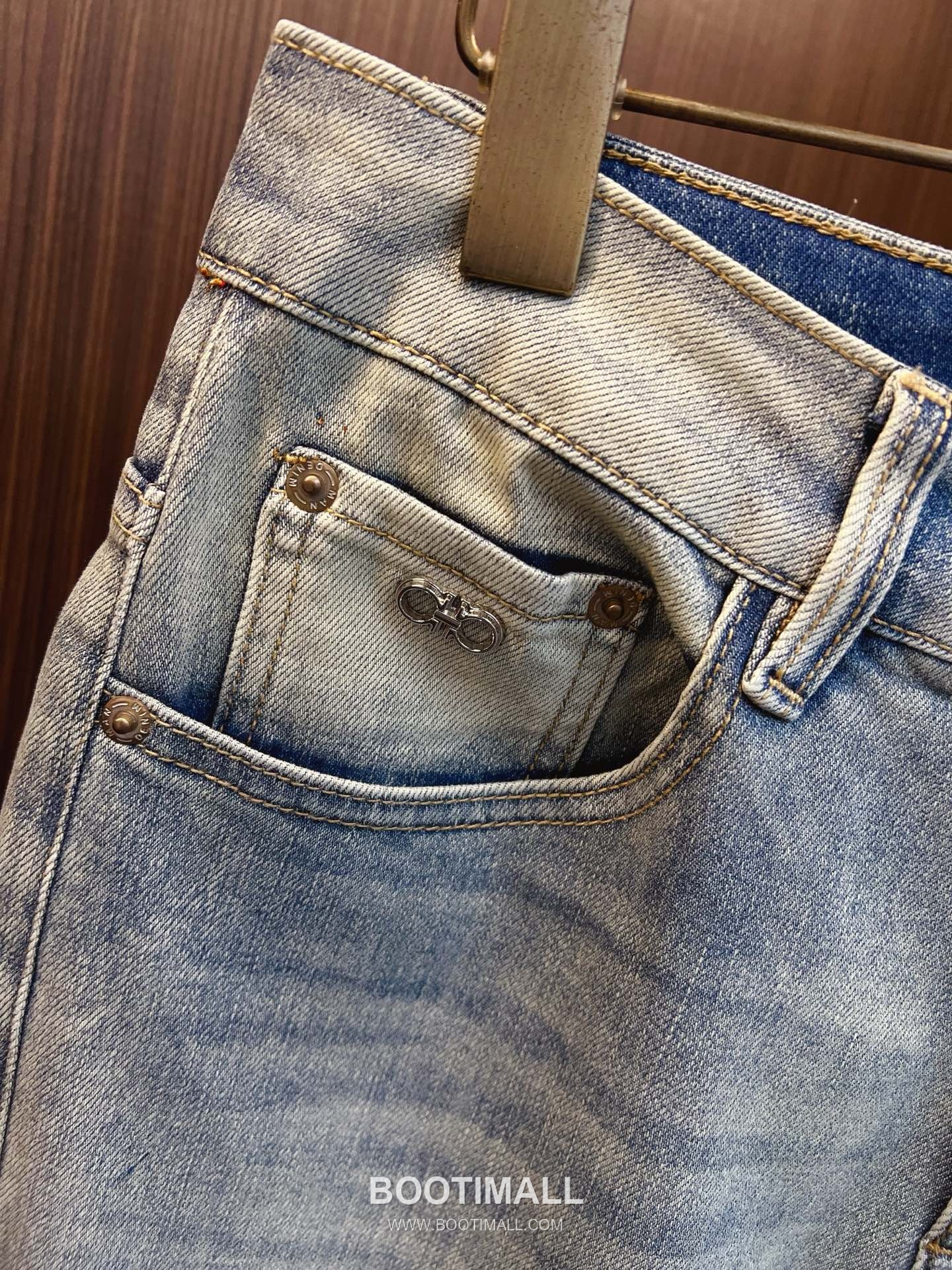 Ferragamo Selvedge Denim Jeans Indigo Blue 페라가모 셀비지 데님 진 인디고 블루 5