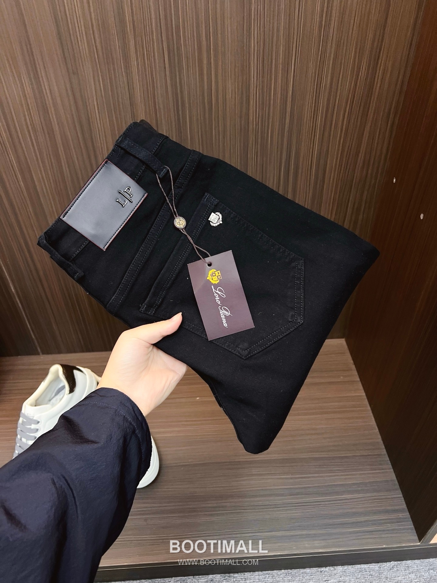 Loro Piana Selvedge Denim Jeans Indigo Blue 로로피아나 셀비지 데님 진 인디고 블루 1