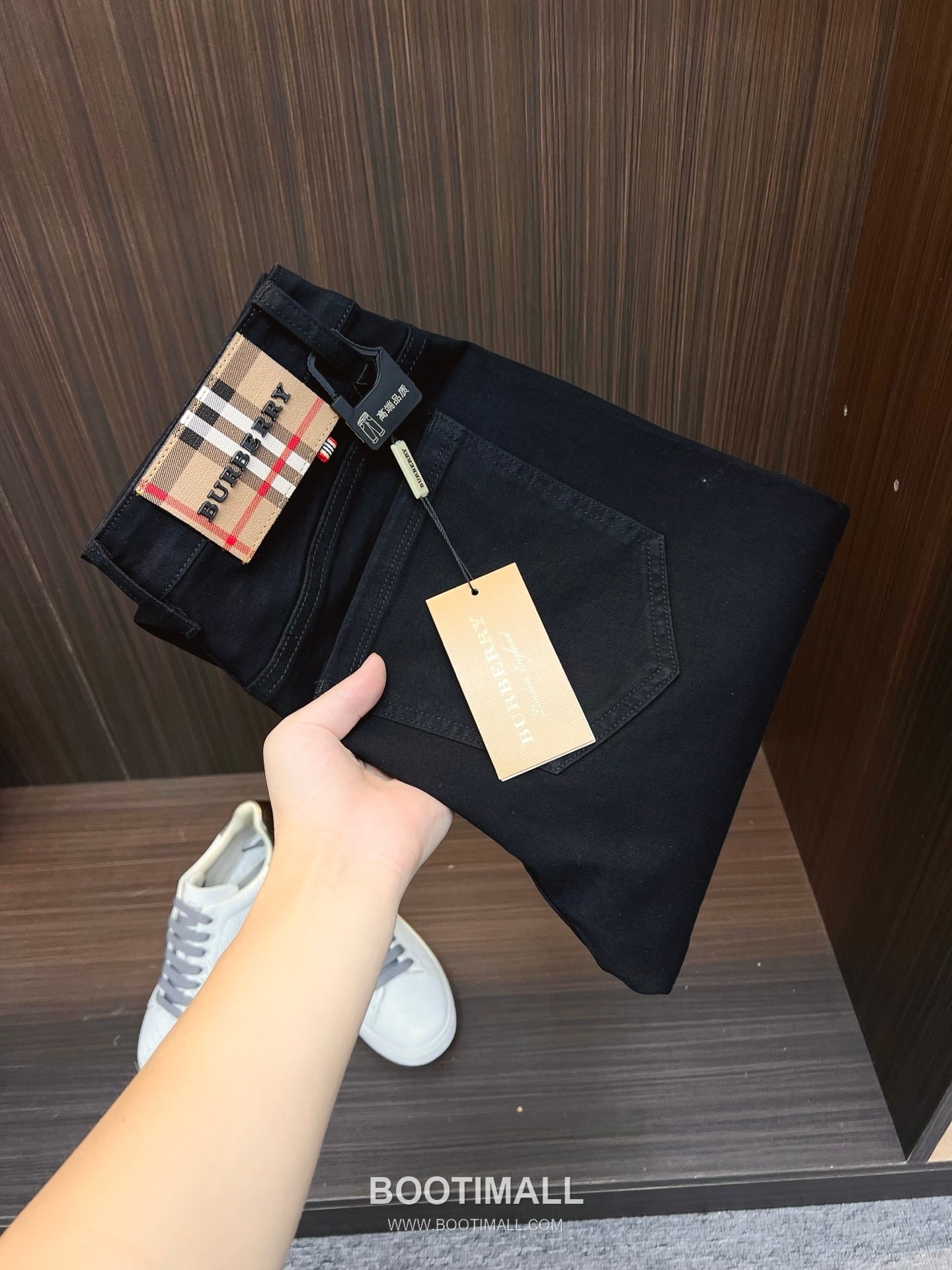 Burberry Selvedge Denim Jeans Indigo Blue 버버리 셀비지 데님 진 인디고 블루 1