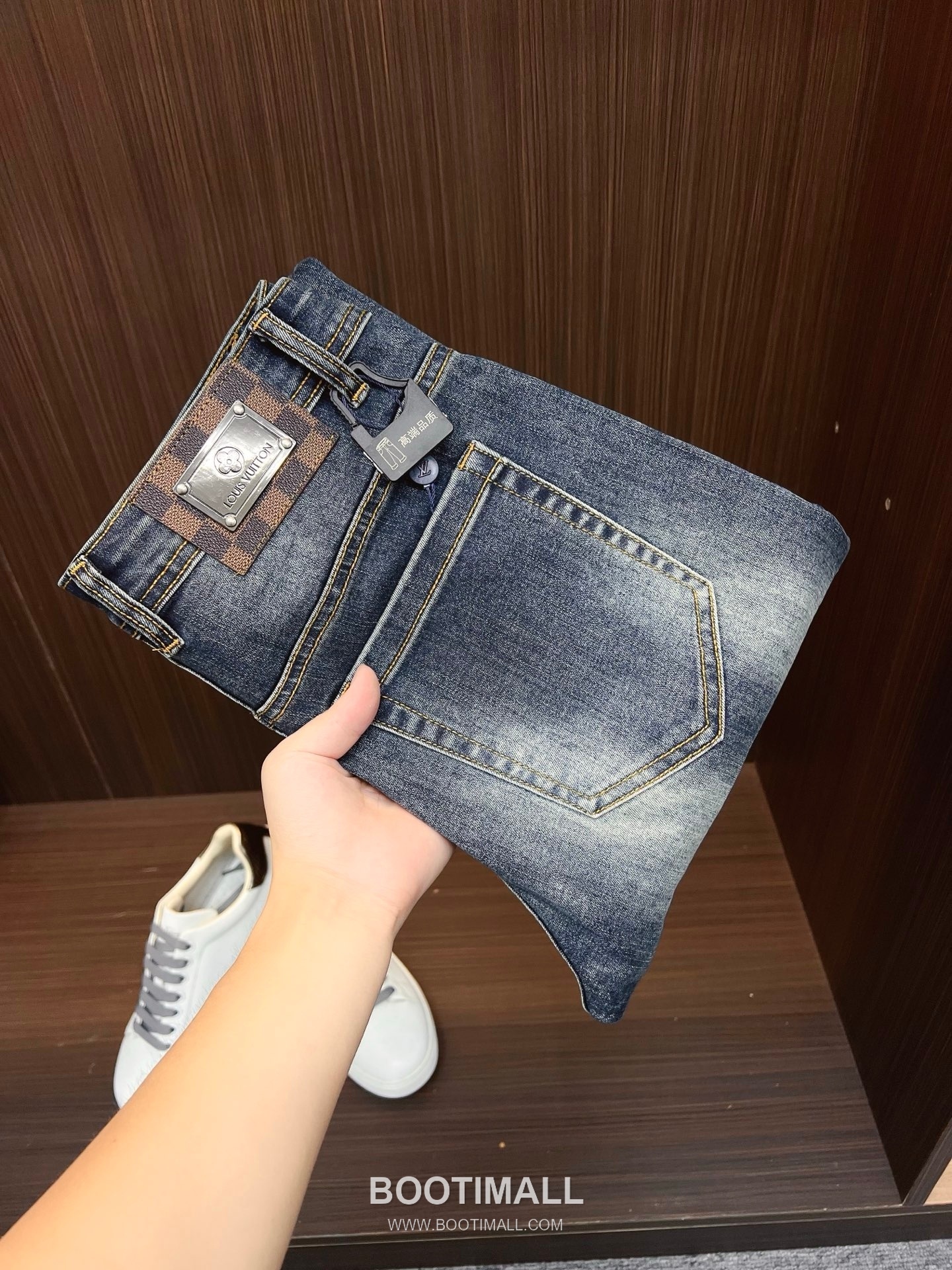 Louis Vuitton Selvedge Denim Jeans Indigo Blue 루이비통 셀비지 데님 진 인디고 블루 1