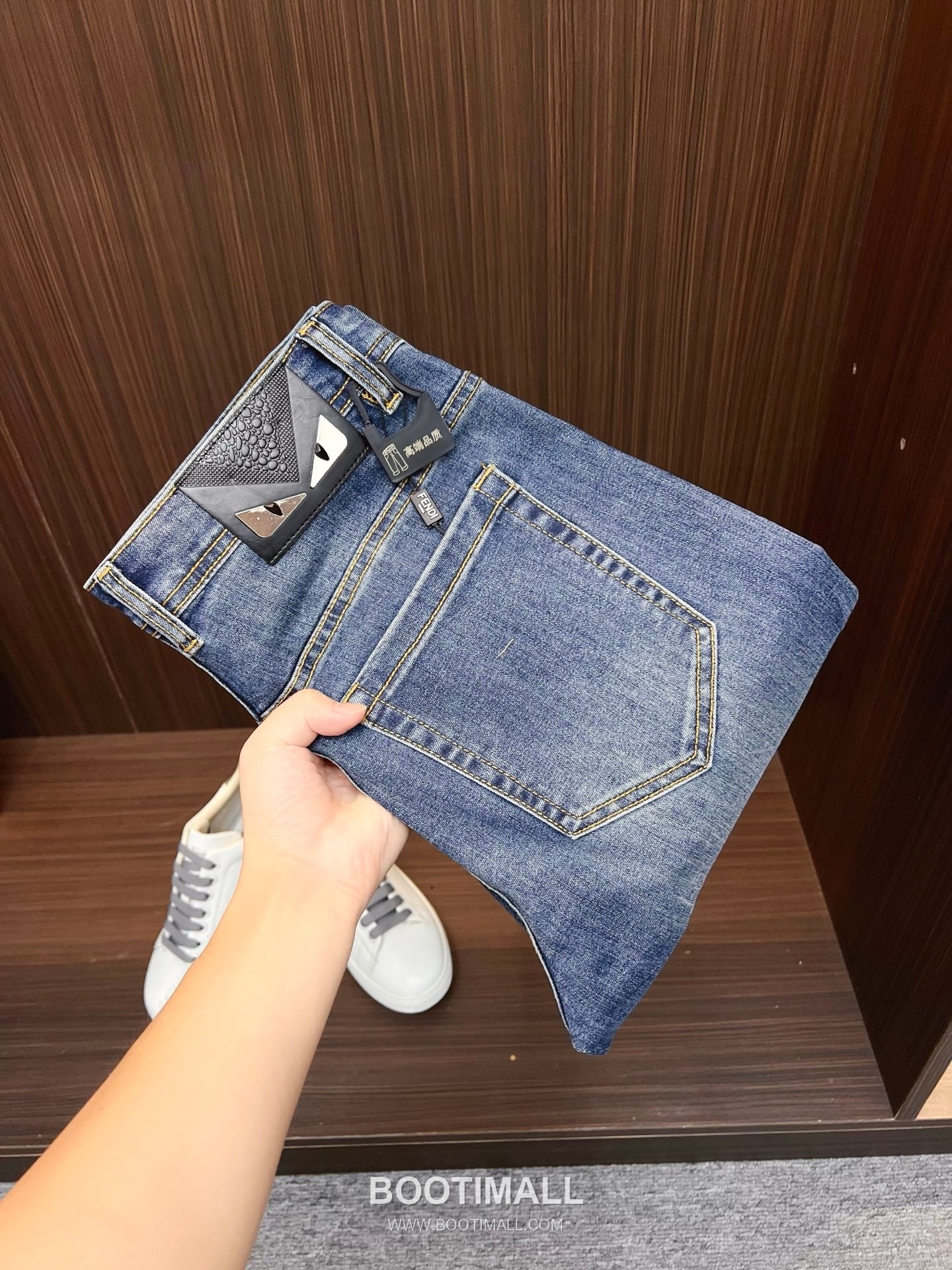 Fendi Selvedge Denim Jeans Indigo Blue 펜디 셀비지 데님 진 인디고 블루 1