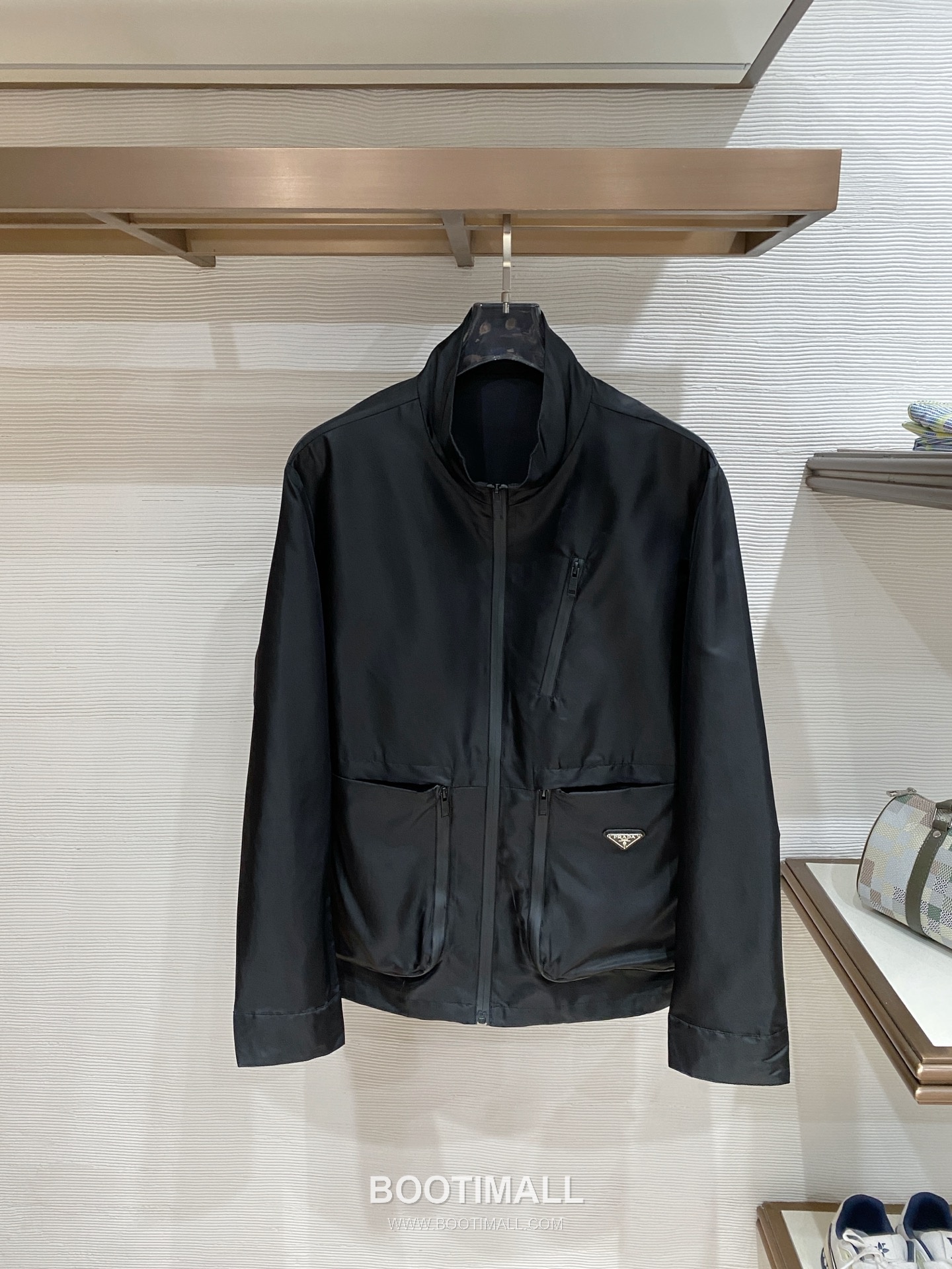 Prada 2026 S/S Down Jacket Black 프라다 2026 S/S 다운 자켓 블랙 1