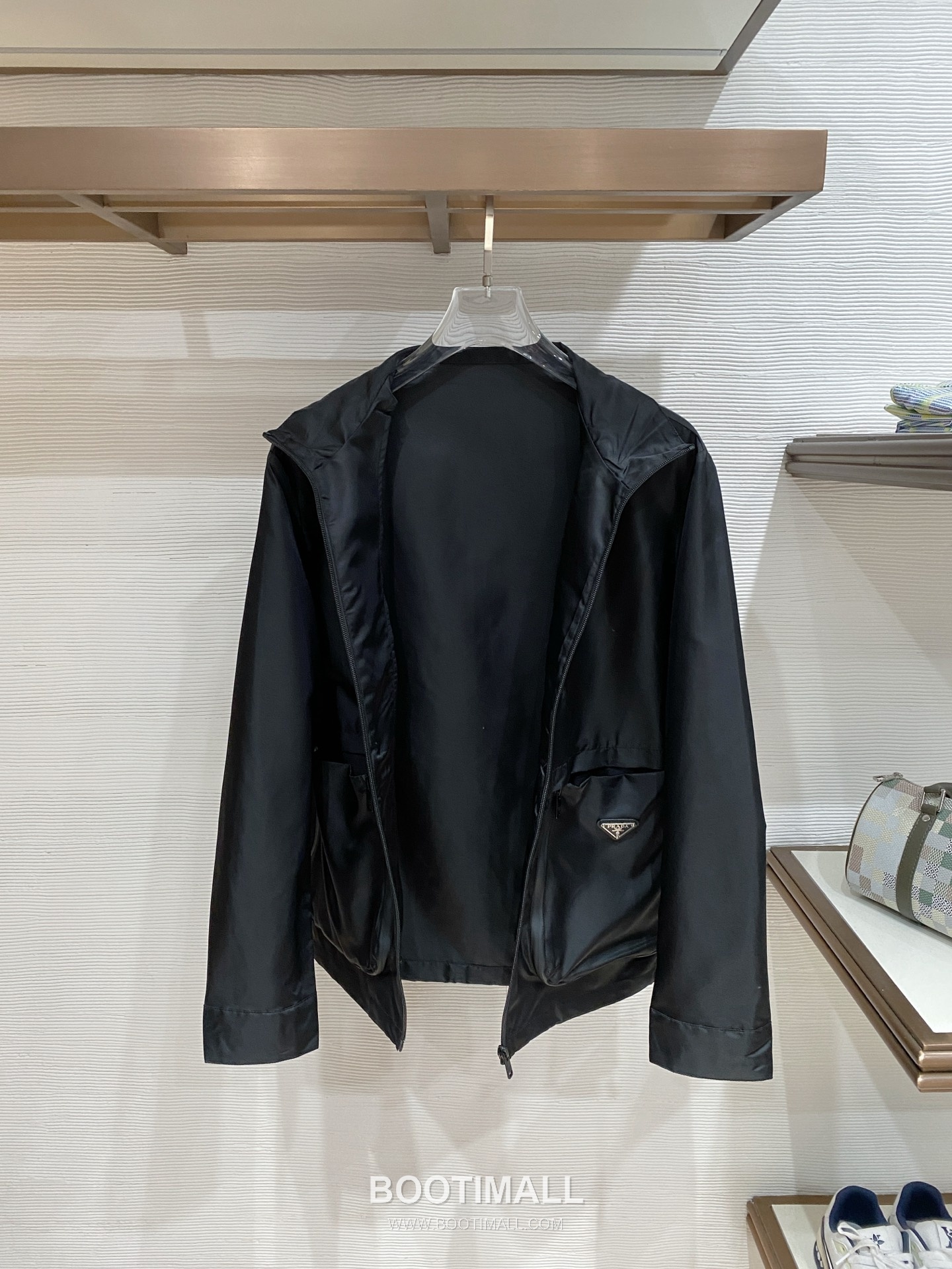 Prada 2026 S/S Down Jacket Black 프라다 2026 S/S 다운 자켓 블랙 5