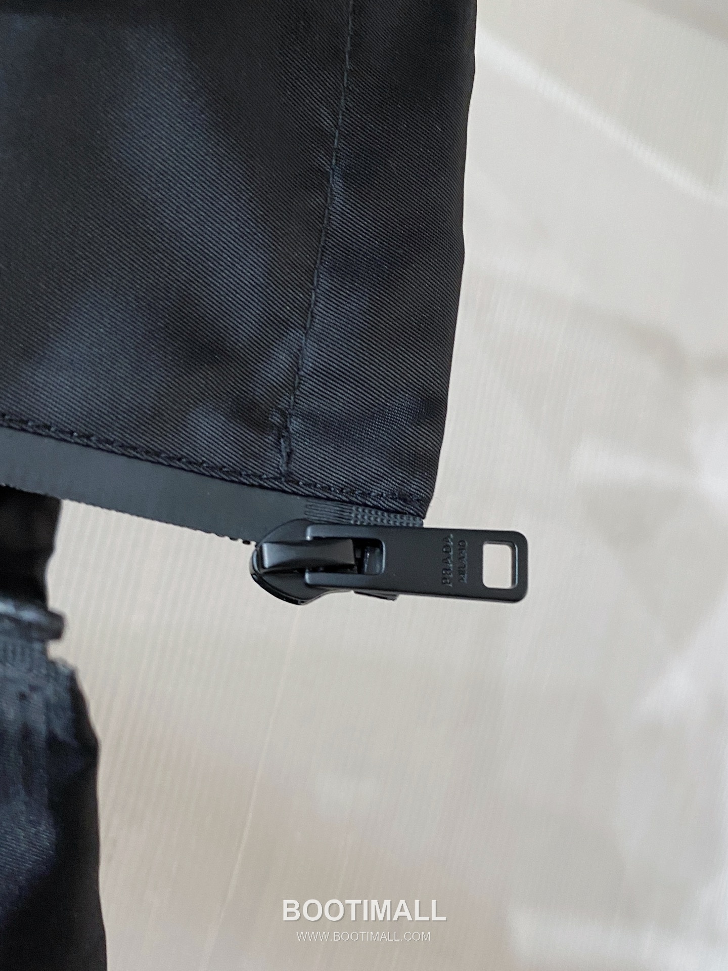 Prada 2026 S/S Down Jacket Black 프라다 2026 S/S 다운 자켓 블랙 6