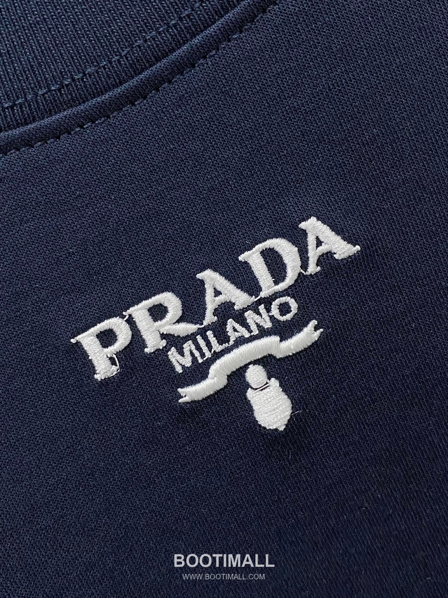 Prada Logo Cotton T-Shirt Black White 프라다 로고 코튼 티셔츠 블랙 화이트 4