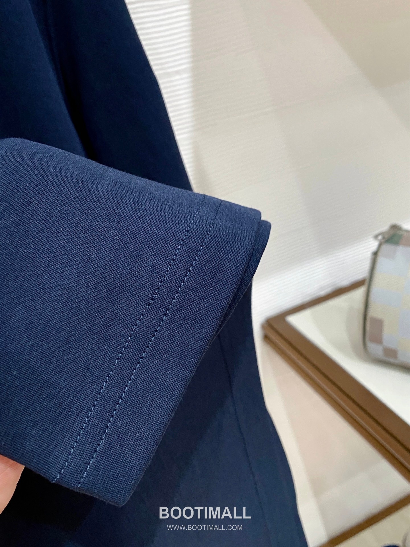 Prada Logo Cotton T-Shirt Black White 프라다 로고 코튼 티셔츠 블랙 화이트 6