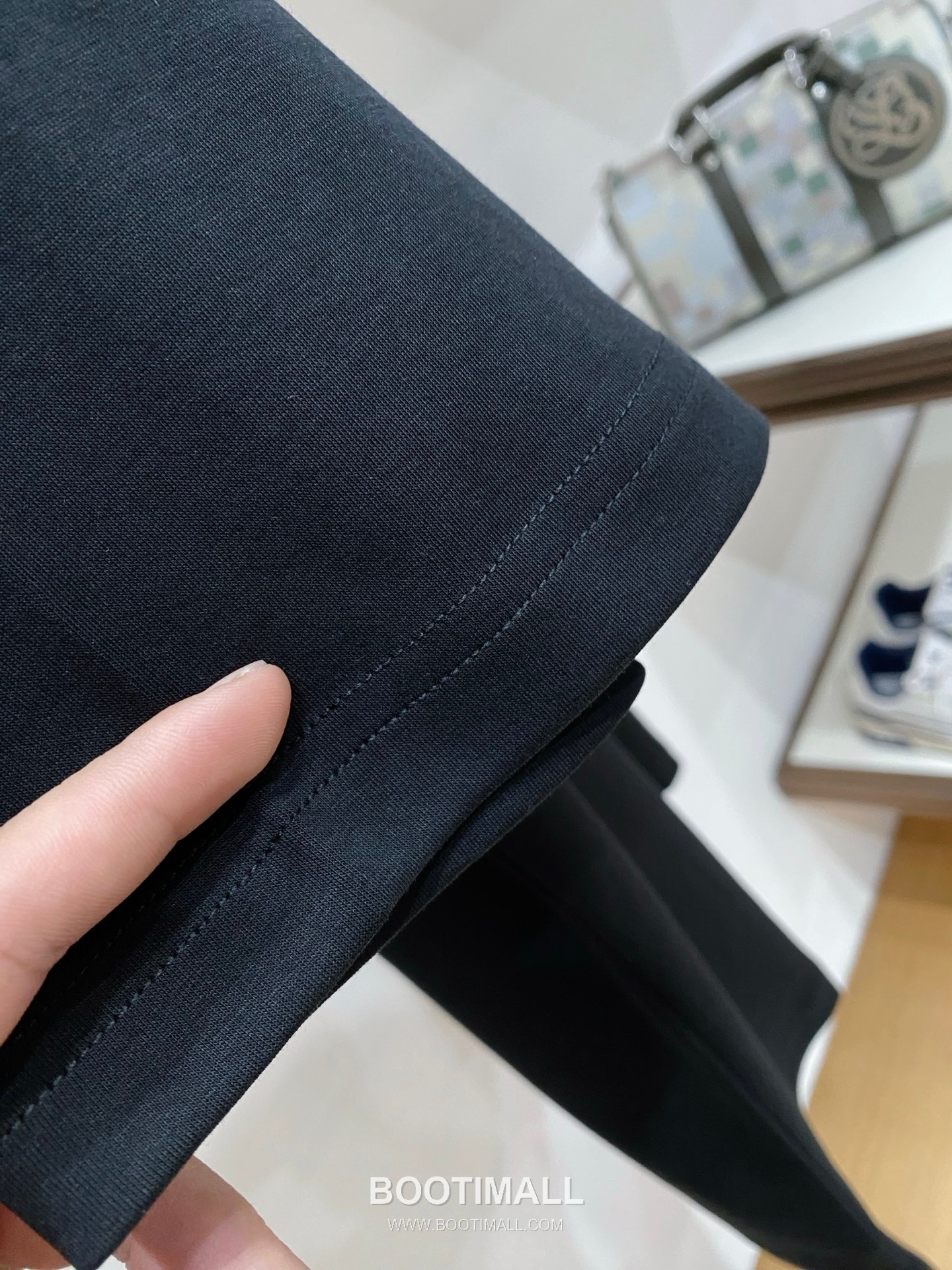 Prada Logo Cotton T-Shirt Black White 프라다 로고 코튼 티셔츠 블랙 화이트 6