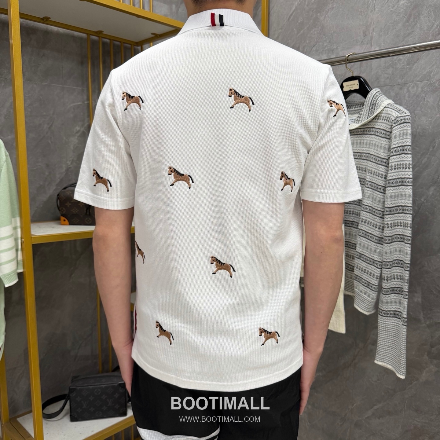 Thom Browne Horse Embroidery Polo Shirt - Year of the Horse Limited Edition Cotton Navy Blue, Gray, White Polo Shirt 말 자수 폴로 셔츠 - 말의 해 한정판 코튼 네이비 블루, 그레이, 화이트 폴로 셔츠 1, 2, 3, 4, 5 6