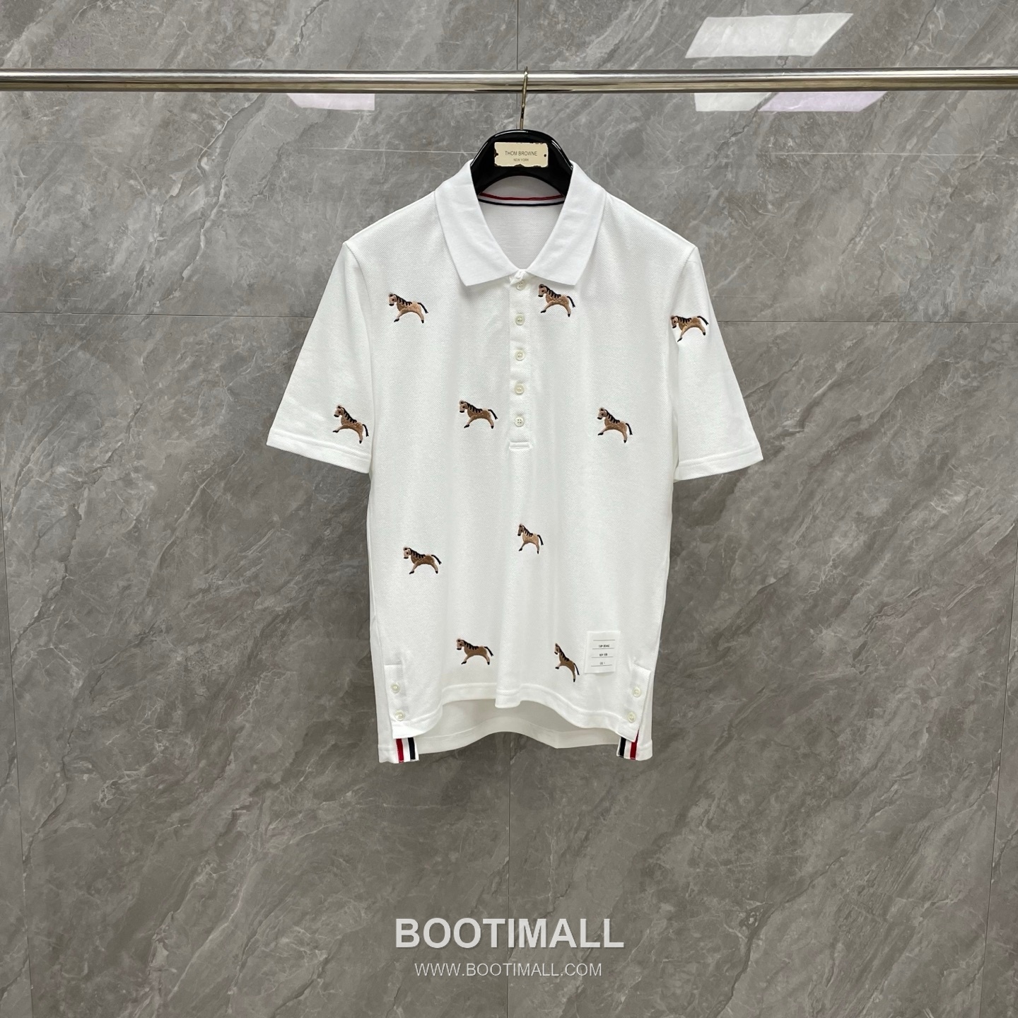 Thom Browne Horse Embroidery Polo Shirt - Year of the Horse Limited Edition Cotton Navy Blue, Gray, White Polo Shirt 말 자수 폴로 셔츠 - 말의 해 한정판 코튼 네이비 블루, 그레이, 화이트 폴로 셔츠 1, 2, 3, 4, 5 7