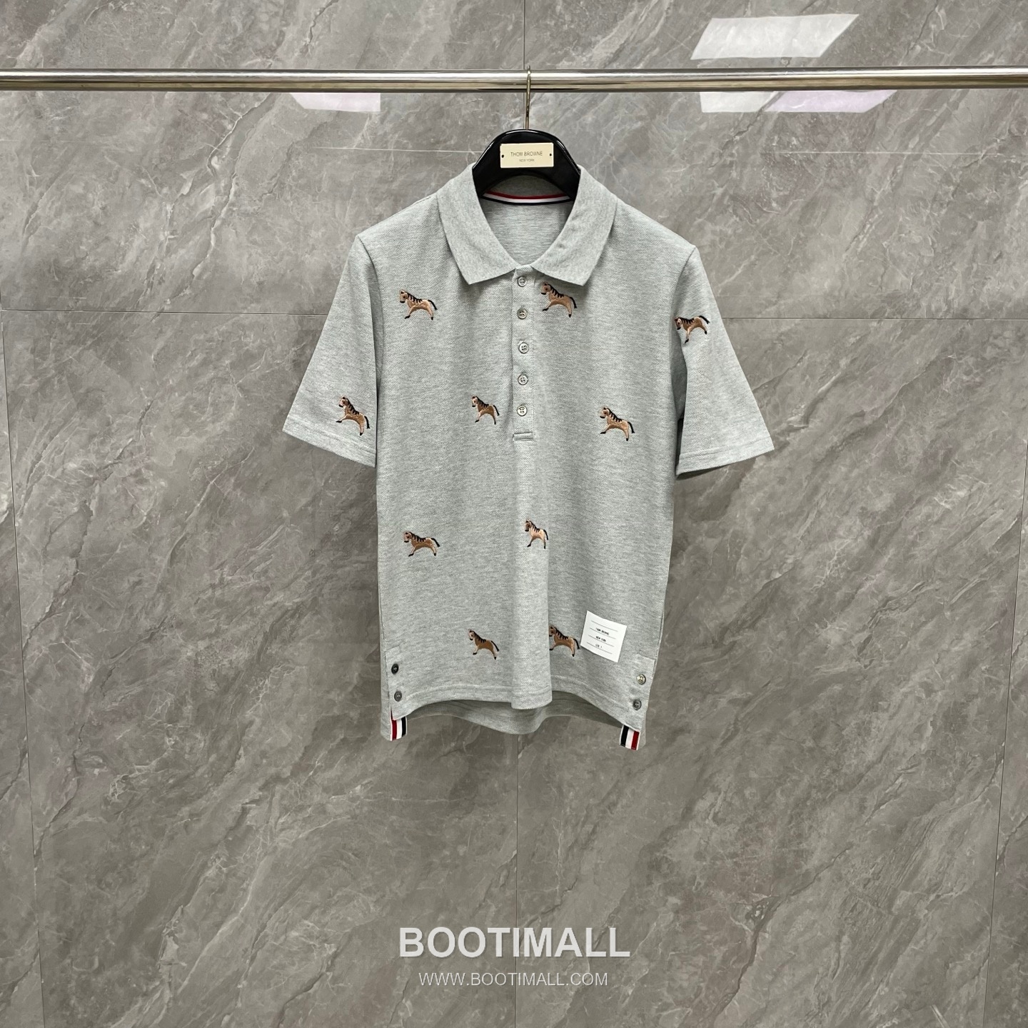 Thom Browne Horse Embroidery Polo Shirt - Year of the Horse Limited Edition Cotton Navy Blue, Gray, White Polo Shirt 말 자수 폴로 셔츠 - 말의 해 한정판 코튼 네이비 블루, 그레이, 화이트 폴로 셔츠 5