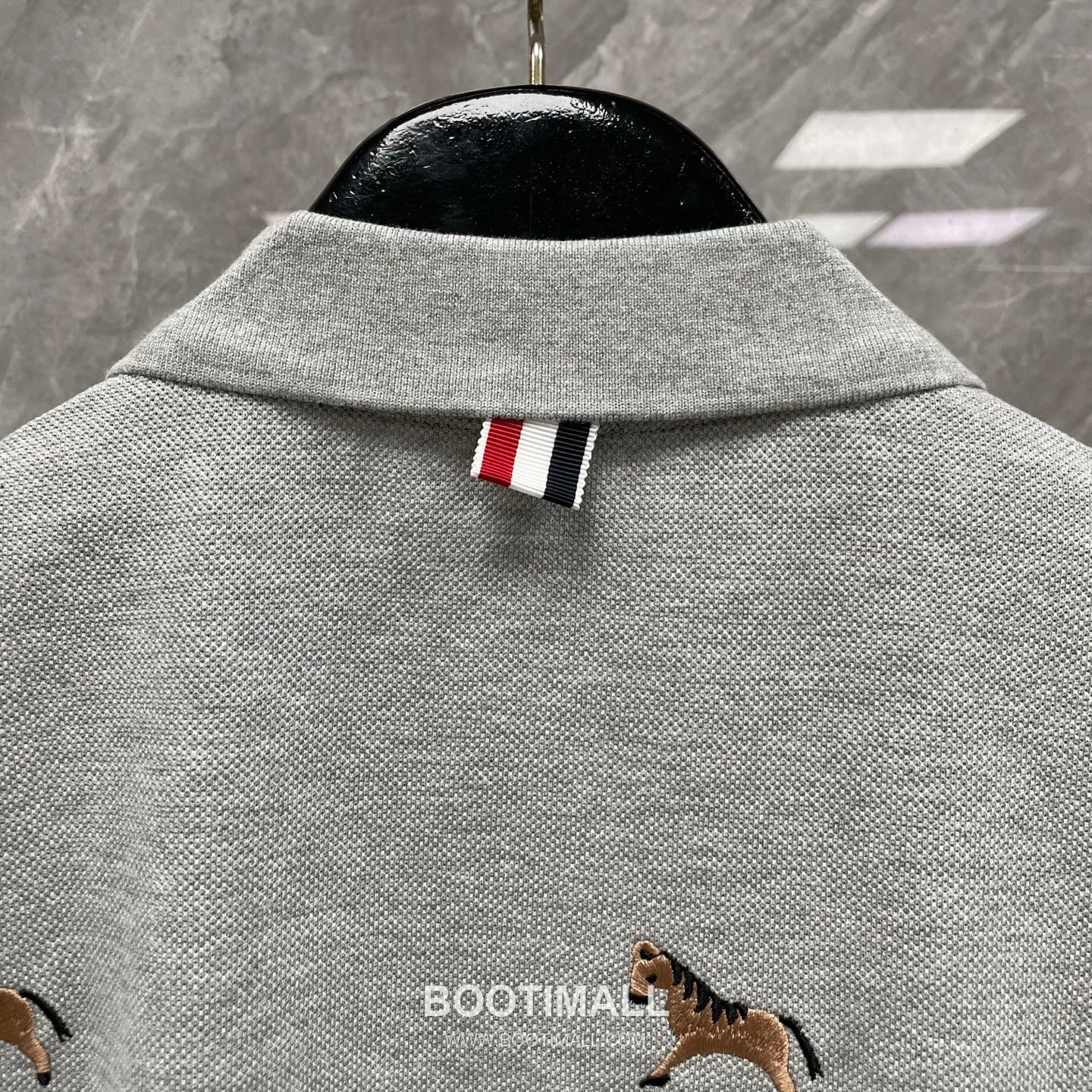 Thom Browne Horse Embroidery Polo Shirt - Year of the Horse Limited Edition Cotton Navy Blue, Gray, White Polo Shirt 말 자수 폴로 셔츠 - 말의 해 한정판 코튼 네이비 블루, 그레이, 화이트 폴로 셔츠 11