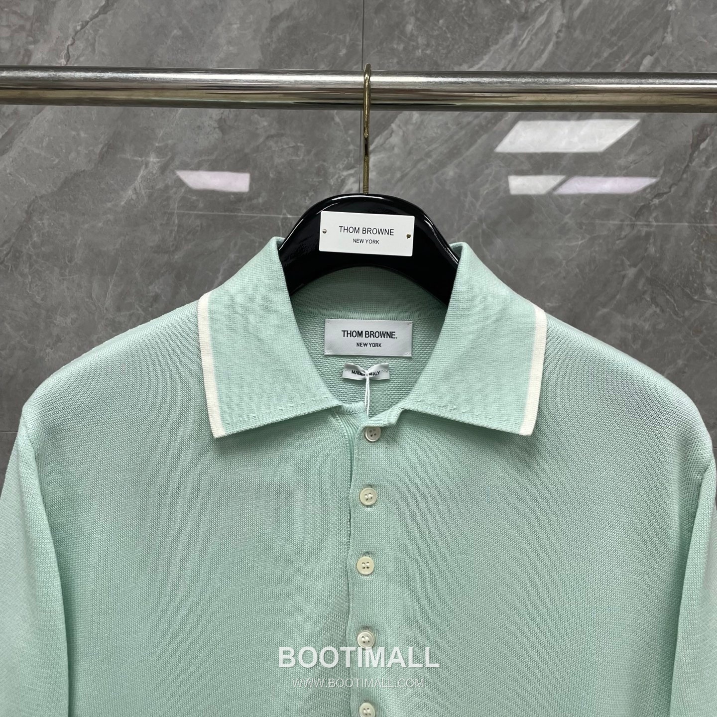 Thom Browne Four-Stripe Silk Short Sleeve Polo Shirt Mulberry Silk, Cotton Blend Gray, Navy, Blue, Mint Green Polo Shirt 4- 바 실크 반팔 폴로 셔츠 상급 실크, 코튼 혼방 그레이, 네이비, 블루, 민트 그린 폴로 셔츠 6