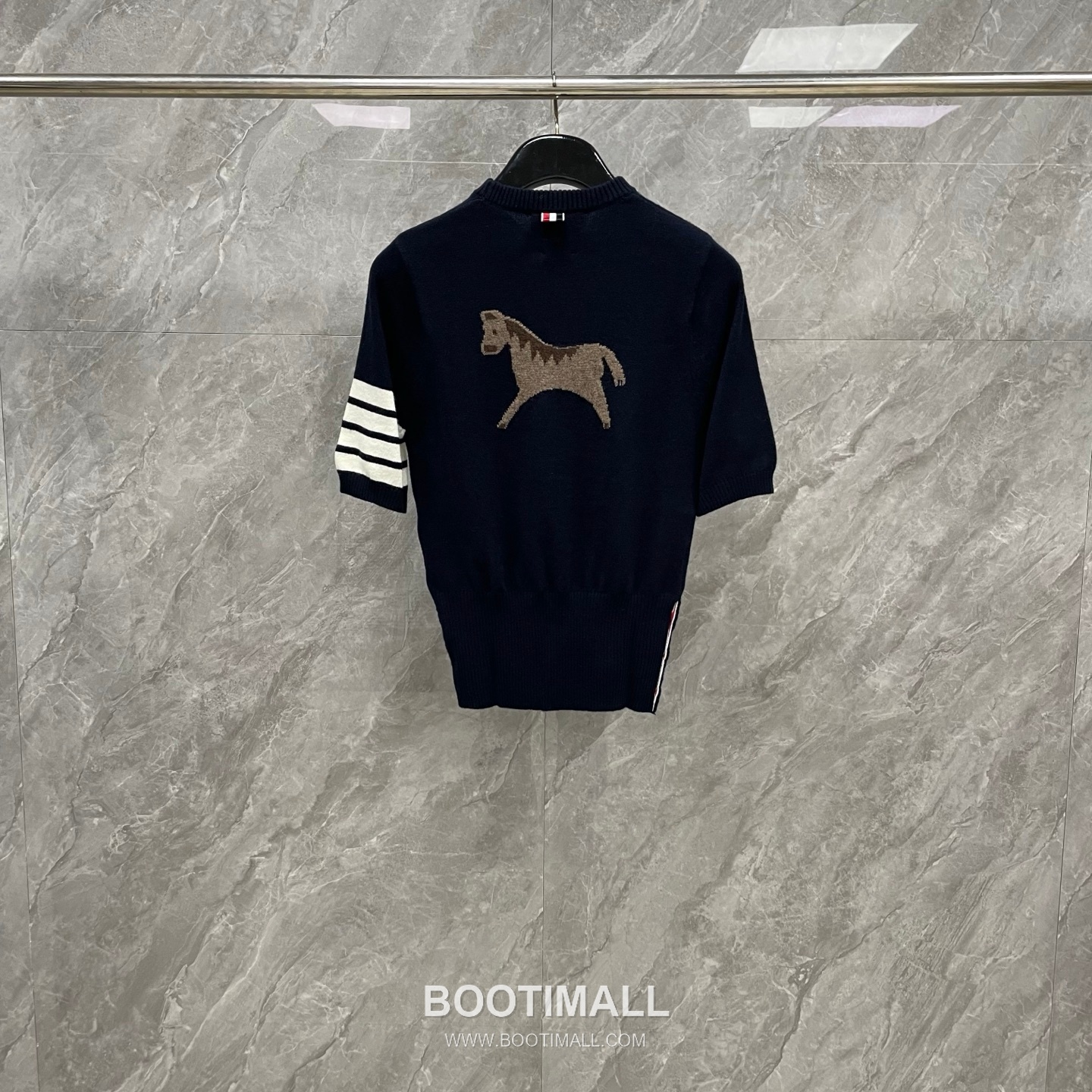 Thom Browne Horse Graphic Short Sleeve T-Shirt Cotton Navy T-Shirt 말 그래픽 반팔 티셔츠 코튼 네이비 티셔츠 0, 1, 2 15