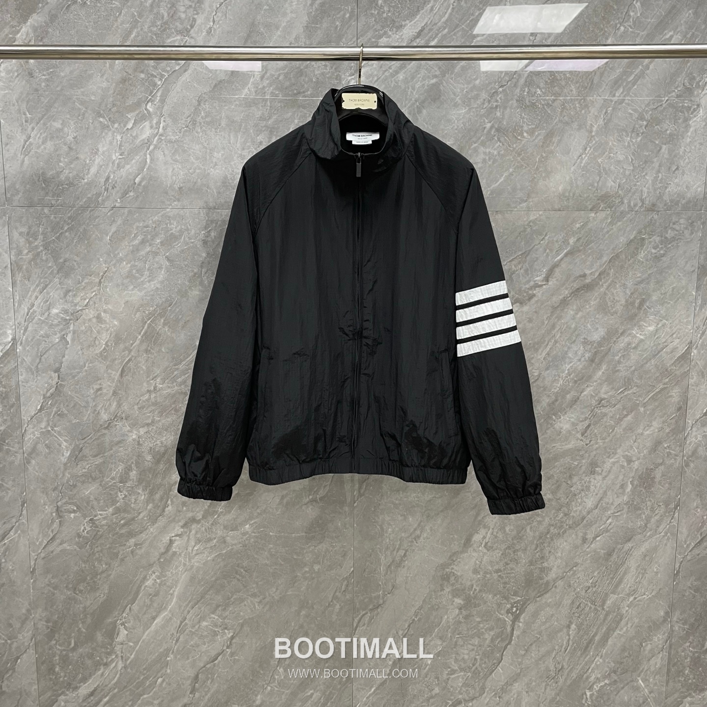 Thom Browne Four-Bar Stripe Stand Collar Windbreaker Jacket Nylon Black Jacket 포 바 스트라이프 스탠드 칼라 윈드브레이커 자켓 나일론 블랙 자켓 1, 2, 3, 4 10