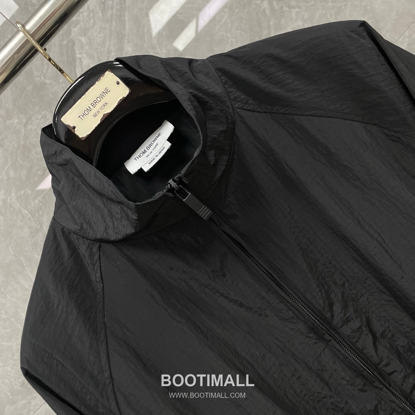 Thom Browne Four-Bar Stripe Stand Collar Windbreaker Jacket Nylon Black Jacket 포 바 스트라이프 스탠드 칼라 윈드브레이커 자켓 나일론 블랙 자켓 1, 2, 3, 4 12