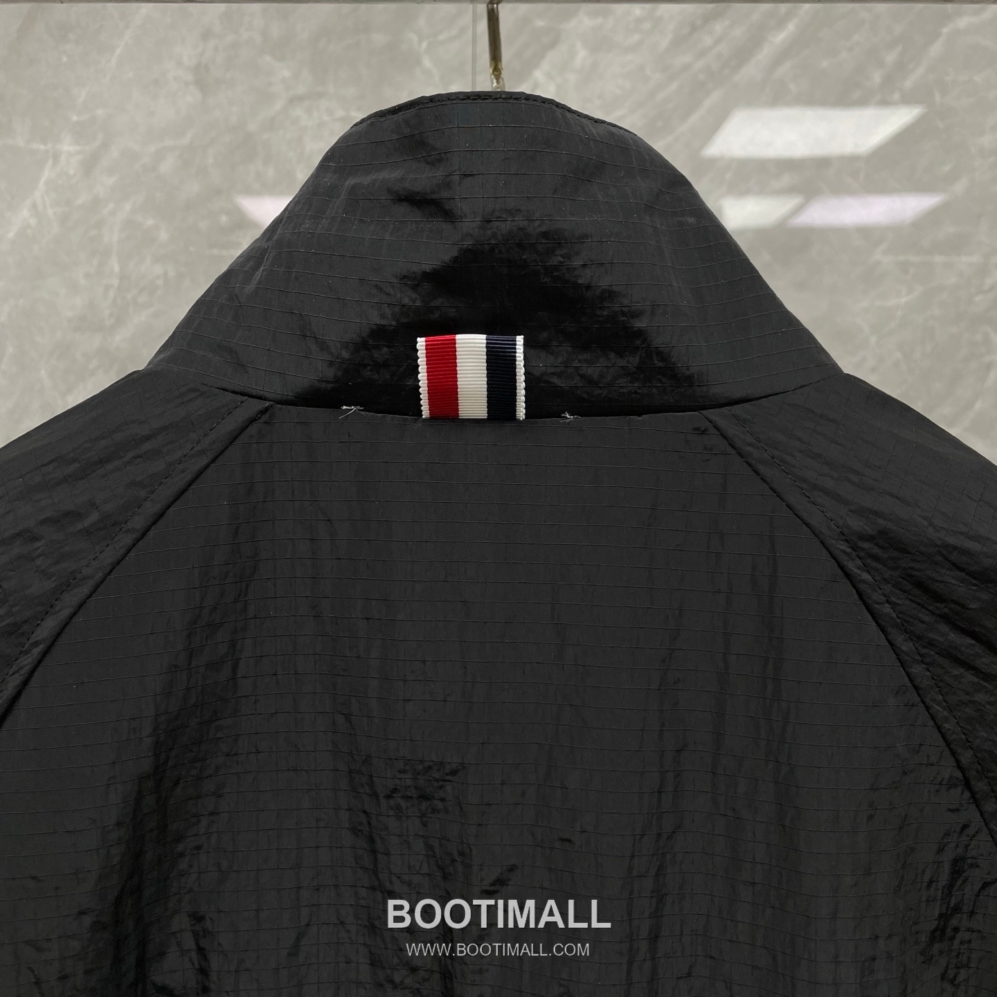 Thom Browne Four-Bar Stripe Stand Collar Windbreaker Jacket Nylon Black Jacket 포 바 스트라이프 스탠드 칼라 윈드브레이커 자켓 나일론 블랙 자켓 1, 2, 3, 4 17