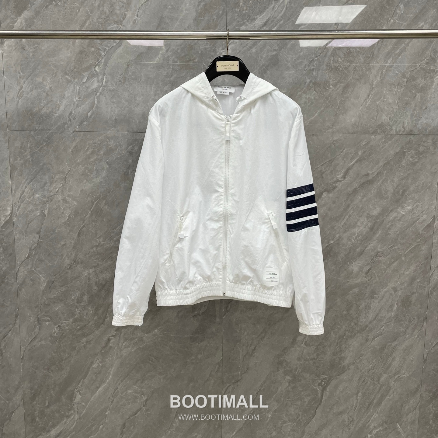 Thom Browne Four-Stripe Mesh Zip Hooded Jacket Nylon, Cotton Gray, Navy, White Jacket 4 줄 스트라이프 메쉬 지퍼 후드 자켓 나일론, 코튼 그레이, 네이비, 화이트 자켓 11