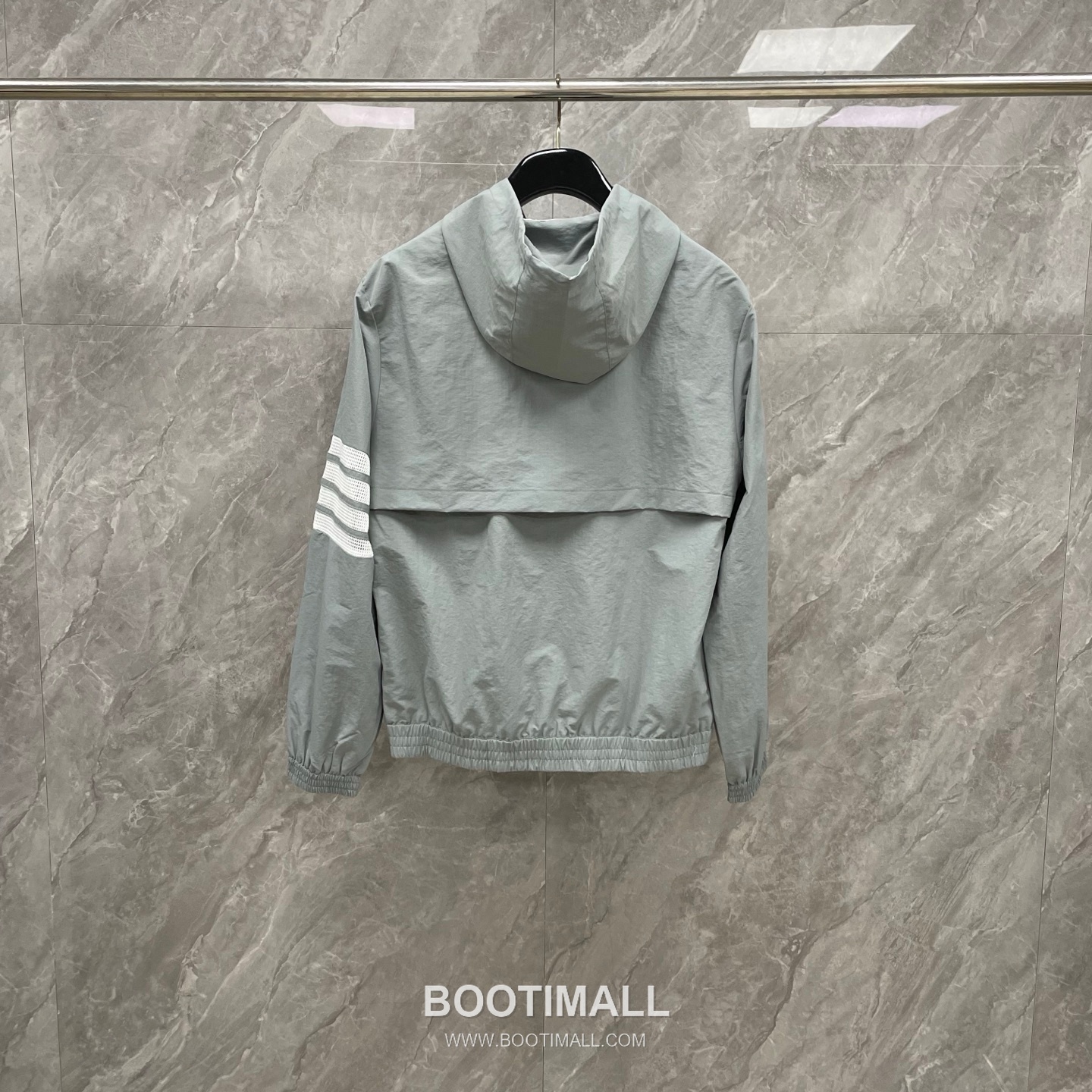 Thom Browne Four-Stripe Mesh Zip Hooded Jacket Nylon, Cotton Gray, Navy, White Jacket 4 줄 스트라이프 메쉬 지퍼 후드 자켓 나일론, 코튼 그레이, 네이비, 화이트 자켓 17