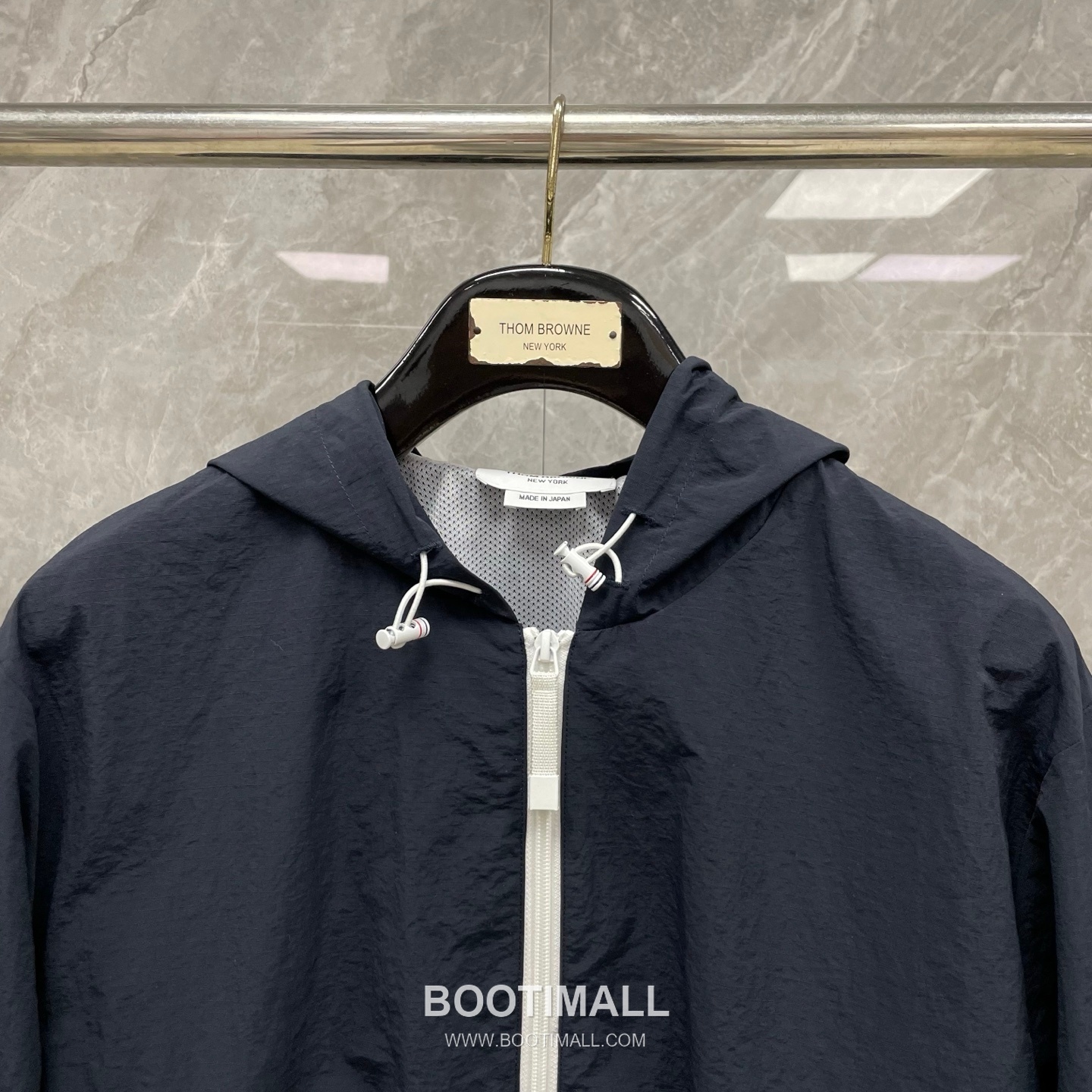 Thom Browne Four-Stripe Mesh Zip Hooded Jacket Nylon, Cotton Gray, Navy, White Jacket 4 줄 스트라이프 메쉬 지퍼 후드 자켓 나일론, 코튼 그레이, 네이비, 화이트 자켓 11