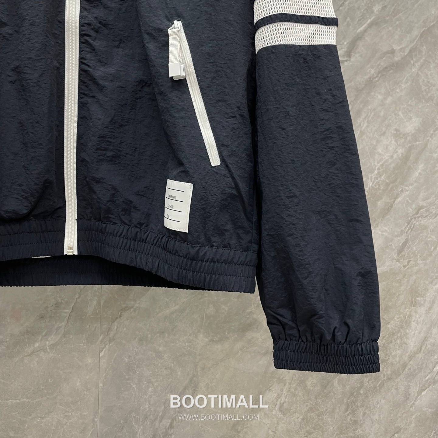 Thom Browne Four-Stripe Mesh Zip Hooded Jacket Nylon, Cotton Gray, Navy, White Jacket 4 줄 스트라이프 메쉬 지퍼 후드 자켓 나일론, 코튼 그레이, 네이비, 화이트 자켓 14