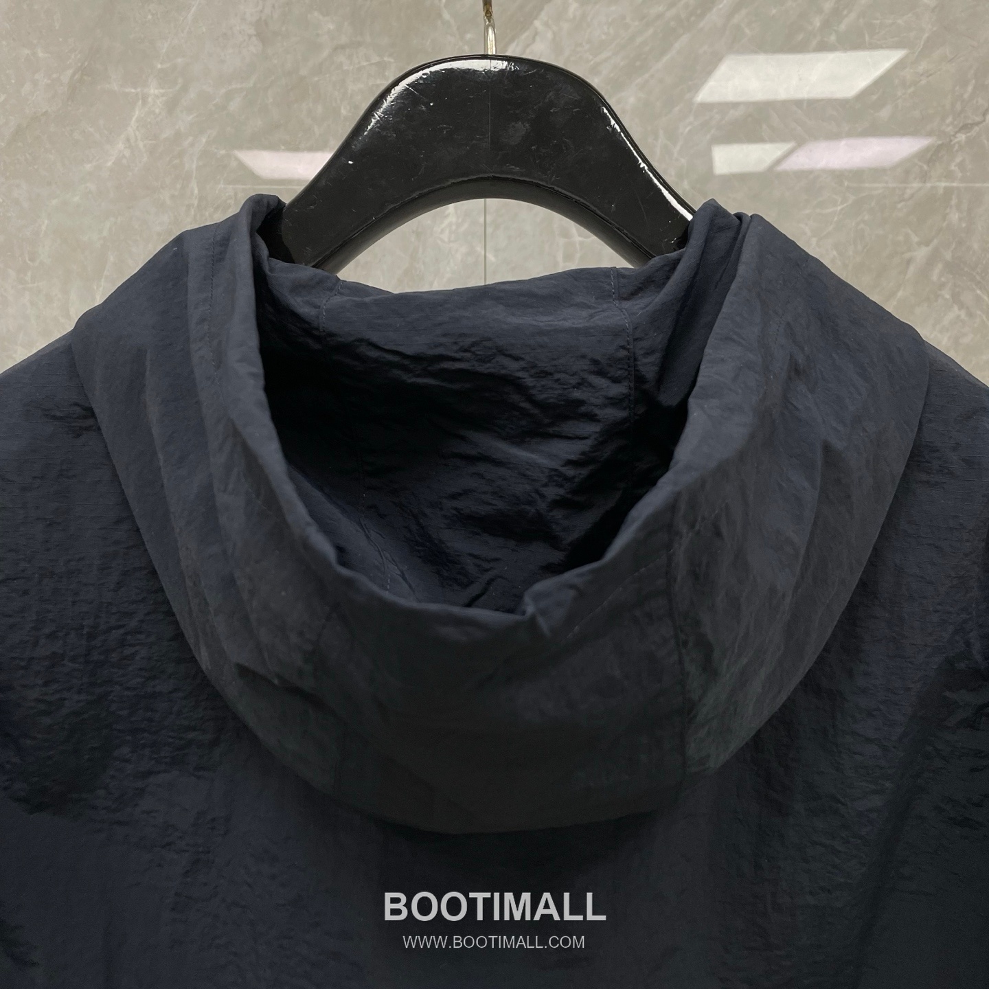 Thom Browne Four-Stripe Mesh Zip Hooded Jacket Nylon, Cotton Gray, Navy, White Jacket 4 줄 스트라이프 메쉬 지퍼 후드 자켓 나일론, 코튼 그레이, 네이비, 화이트 자켓 16