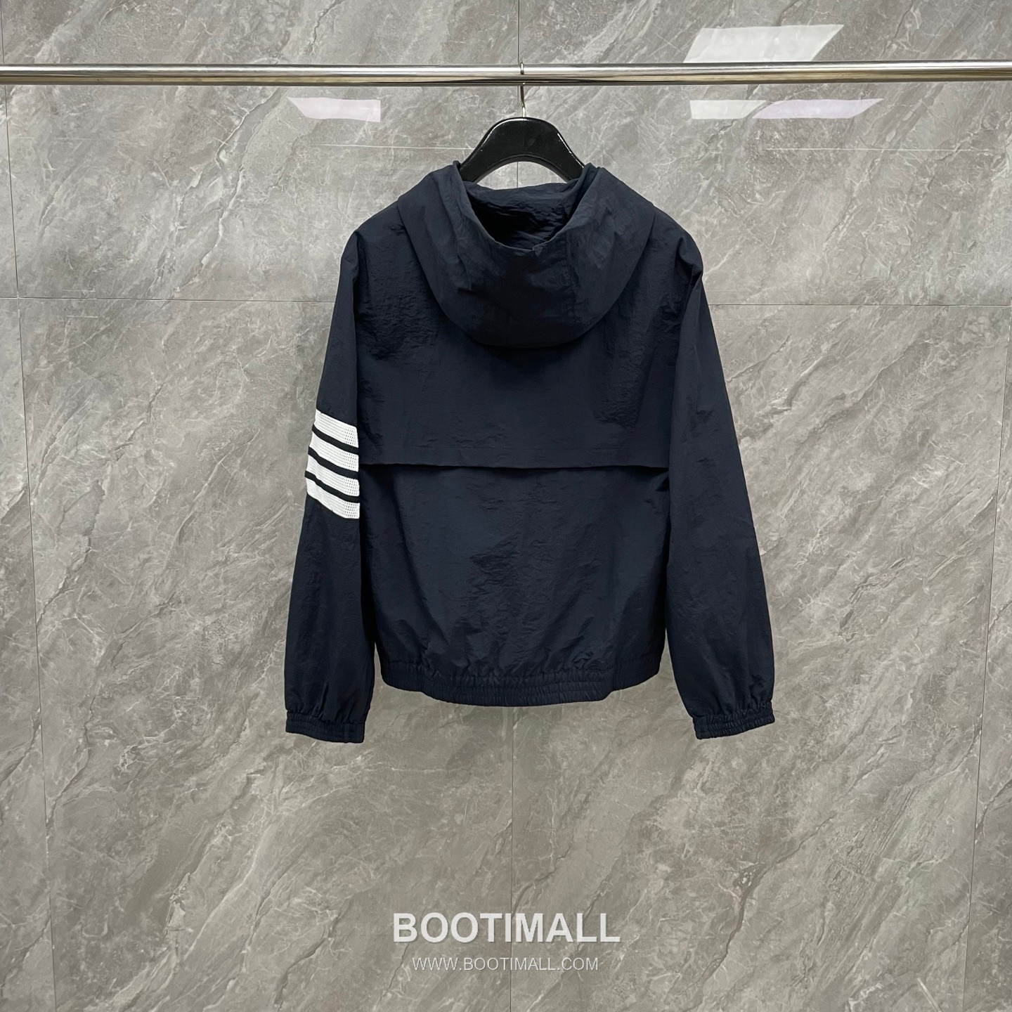 Thom Browne Four-Stripe Mesh Zip Hooded Jacket Nylon, Cotton Gray, Navy, White Jacket 4 줄 스트라이프 메쉬 지퍼 후드 자켓 나일론, 코튼 그레이, 네이비, 화이트 자켓 17