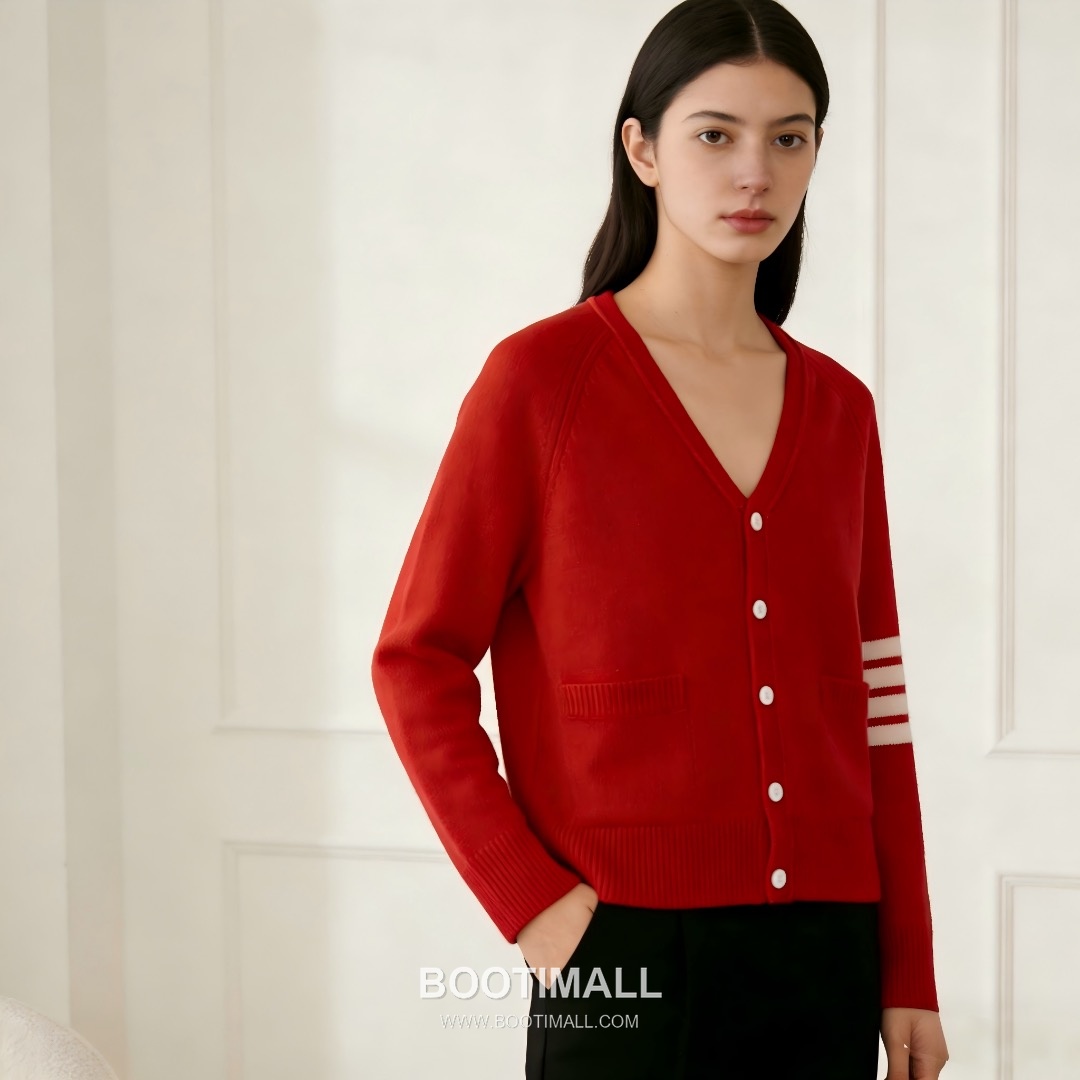 Thom Browne Short V-Neck Wool Cardigan Wool Red Cardigan 쇼트 V넥 울 카디건 울 레드 카디건 4