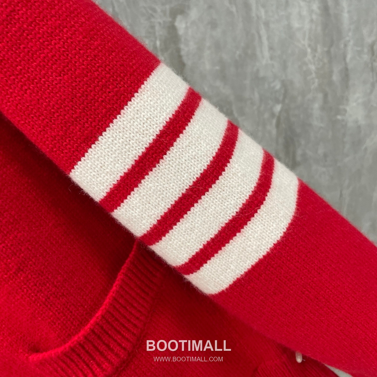 Thom Browne Short V-Neck Wool Cardigan Wool Red Cardigan 쇼트 V넥 울 카디건 울 레드 카디건 9