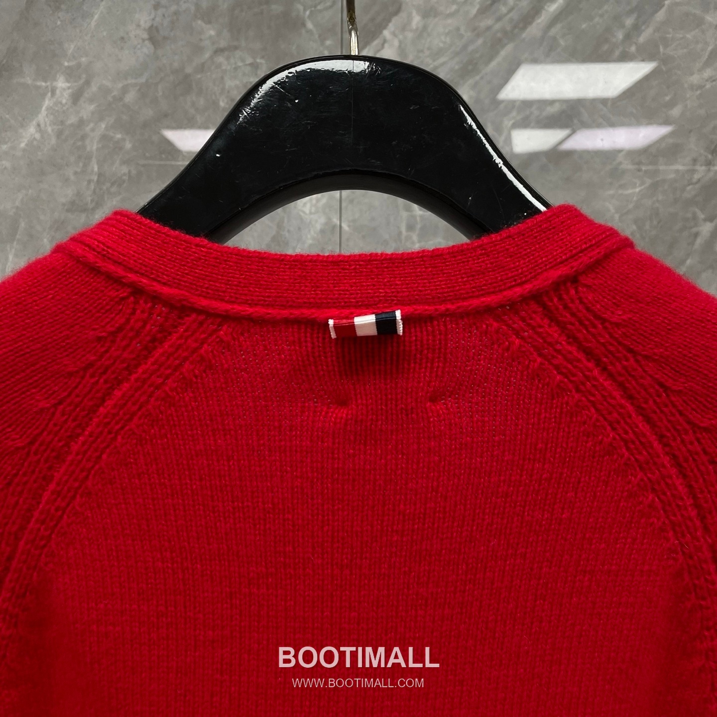 Thom Browne Short V-Neck Wool Cardigan Wool Red Cardigan 쇼트 V넥 울 카디건 울 레드 카디건 12